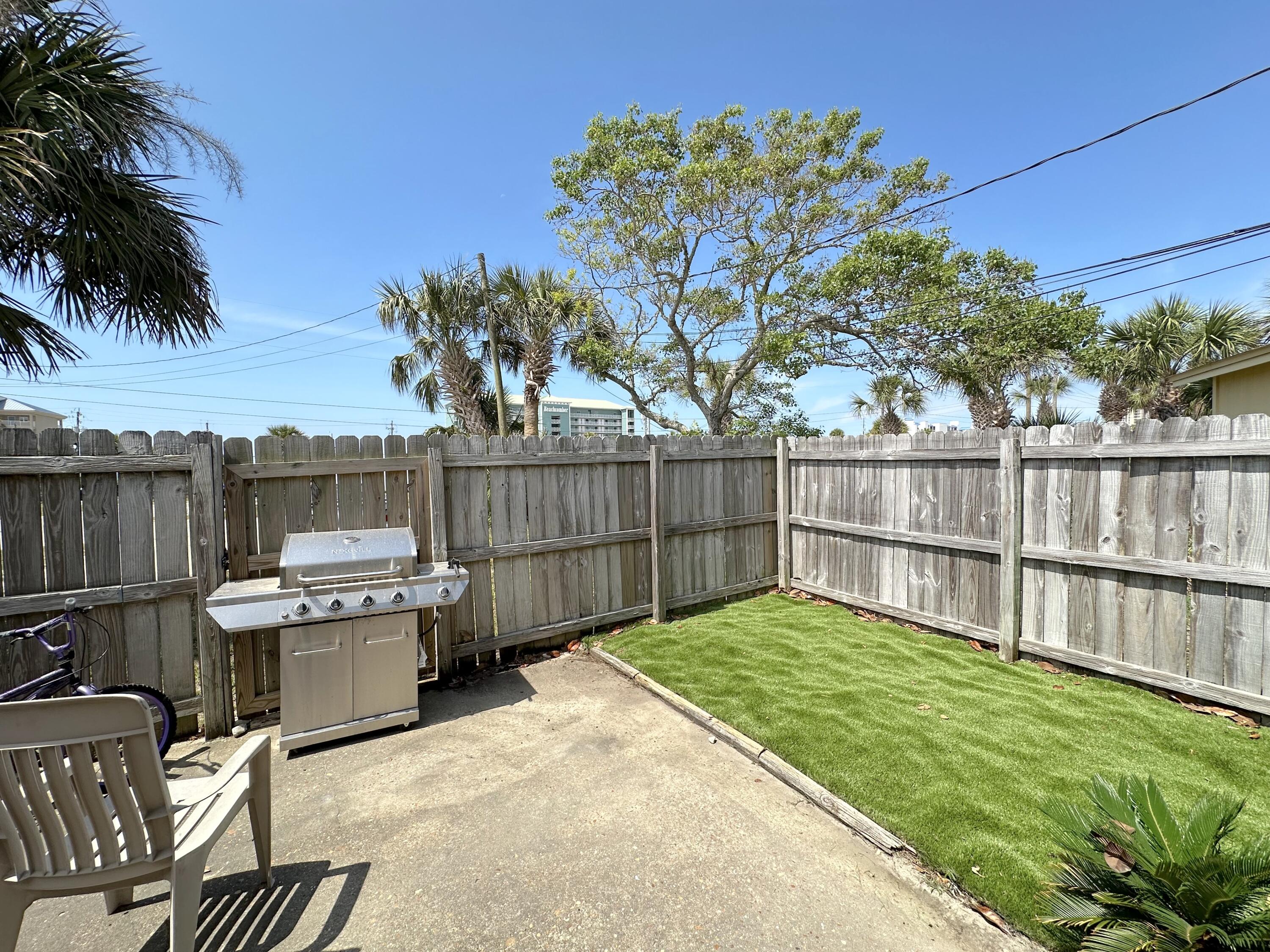 EL CENTRO BEACH - Residential