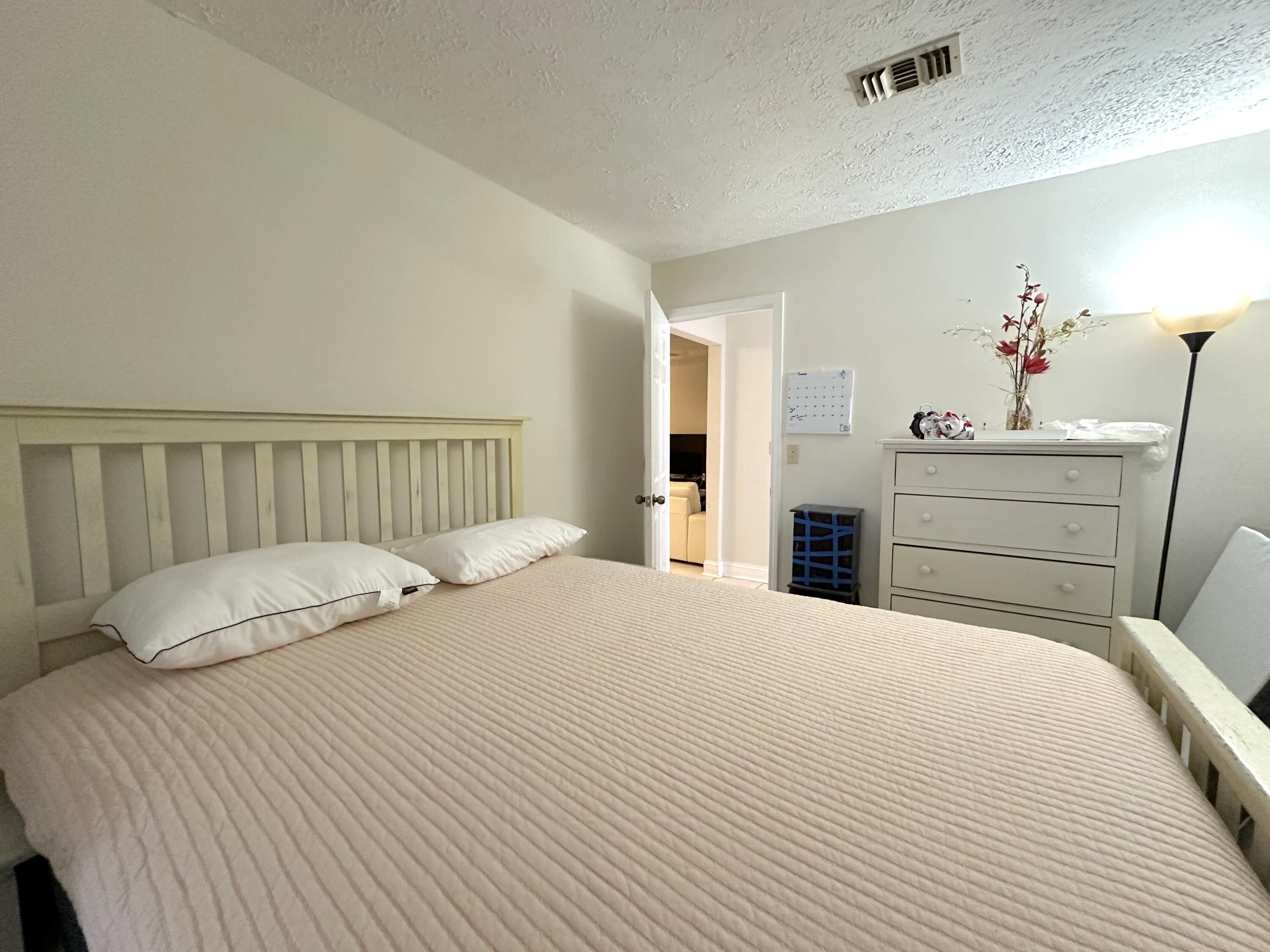 EL CENTRO BEACH - Residential