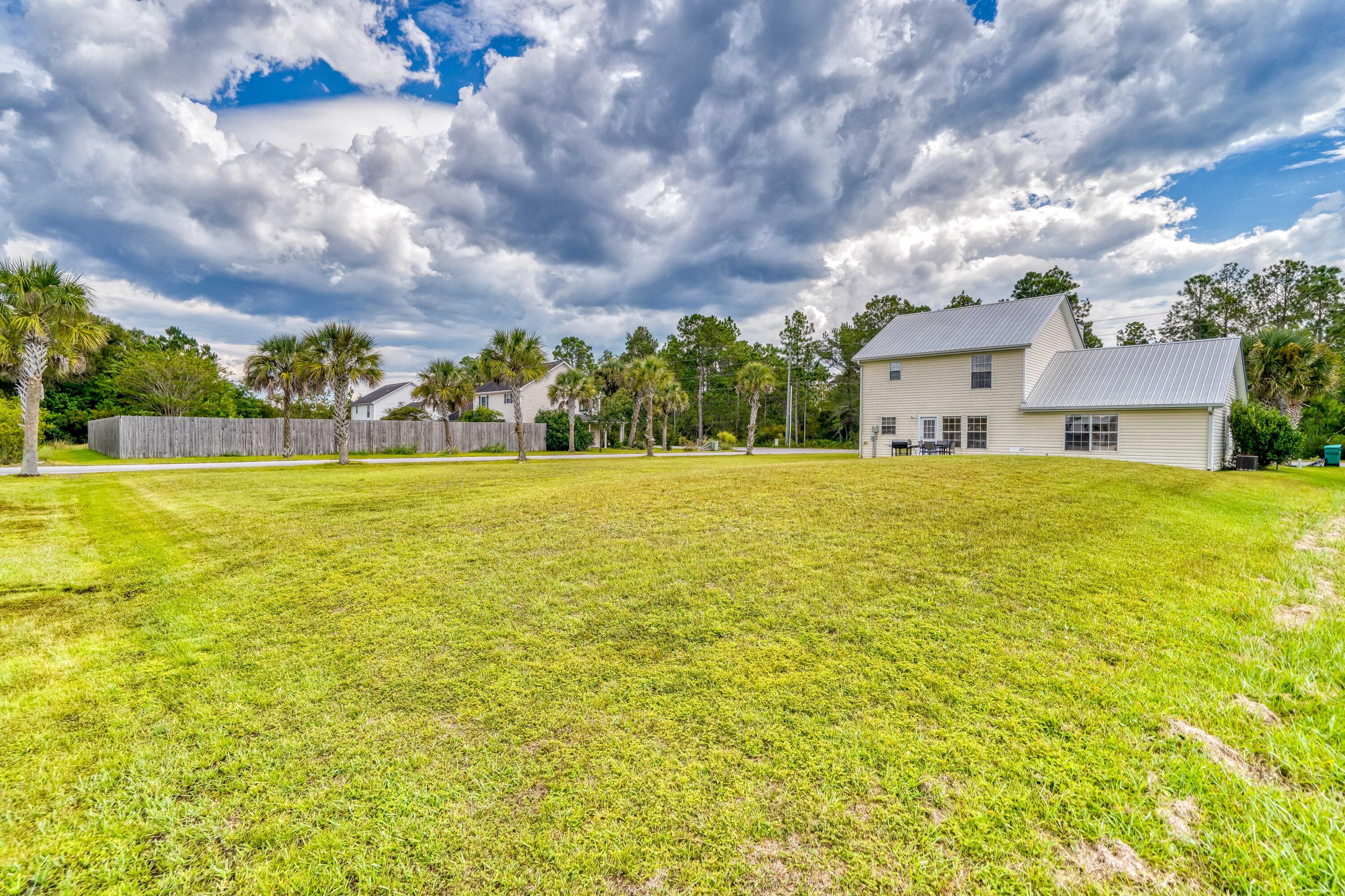 BRANDON OAKS - Residential