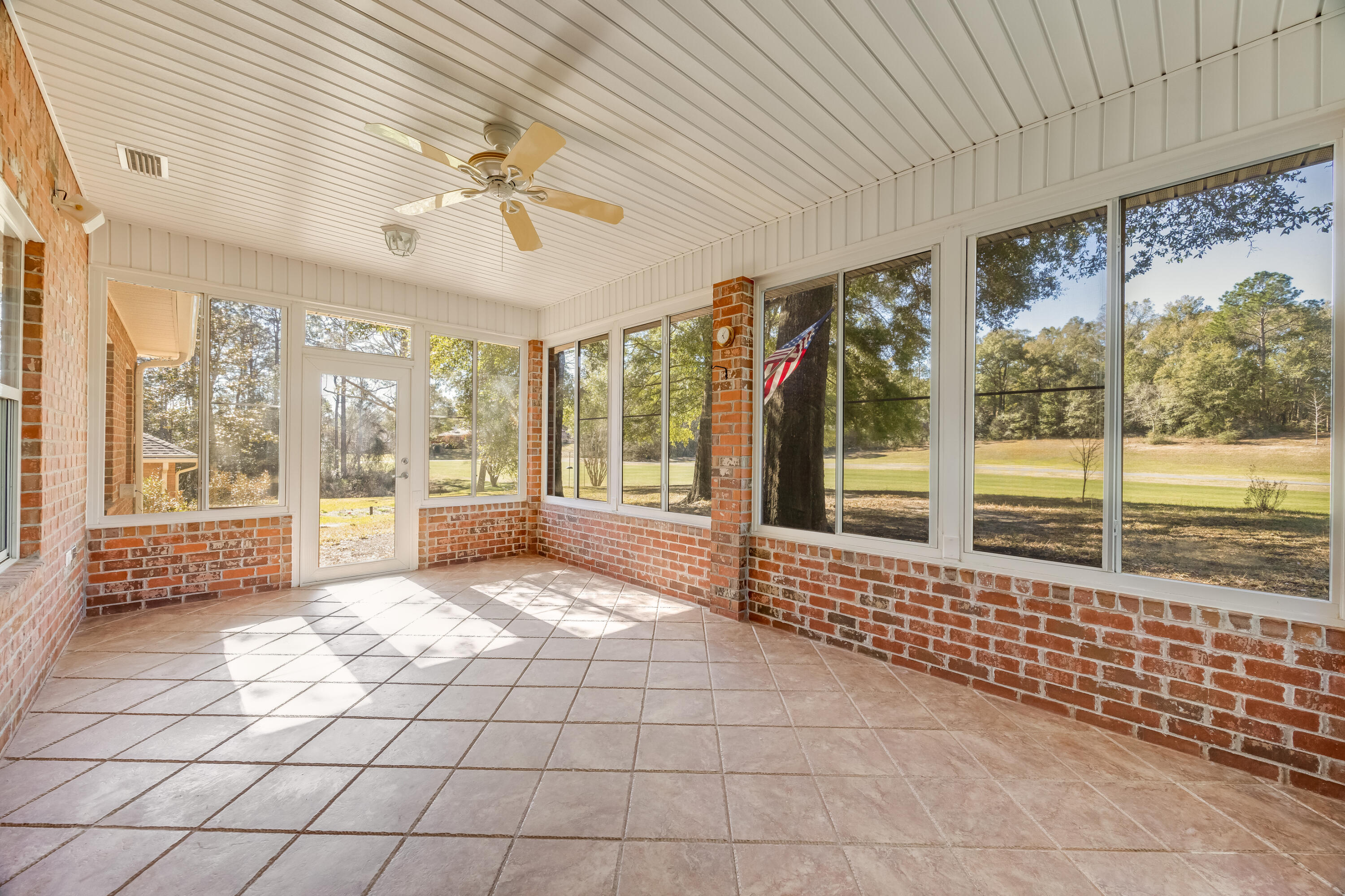 COUNTRY CLUB ESTATES 1 OF CRESTVIEW - Residential