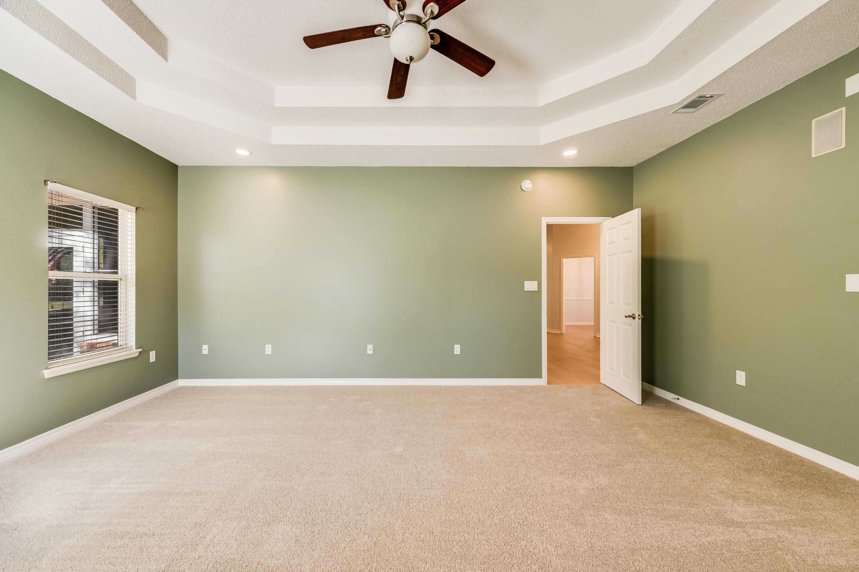 COUNTRY CLUB ESTATES 1 OF CRESTVIEW - Residential
