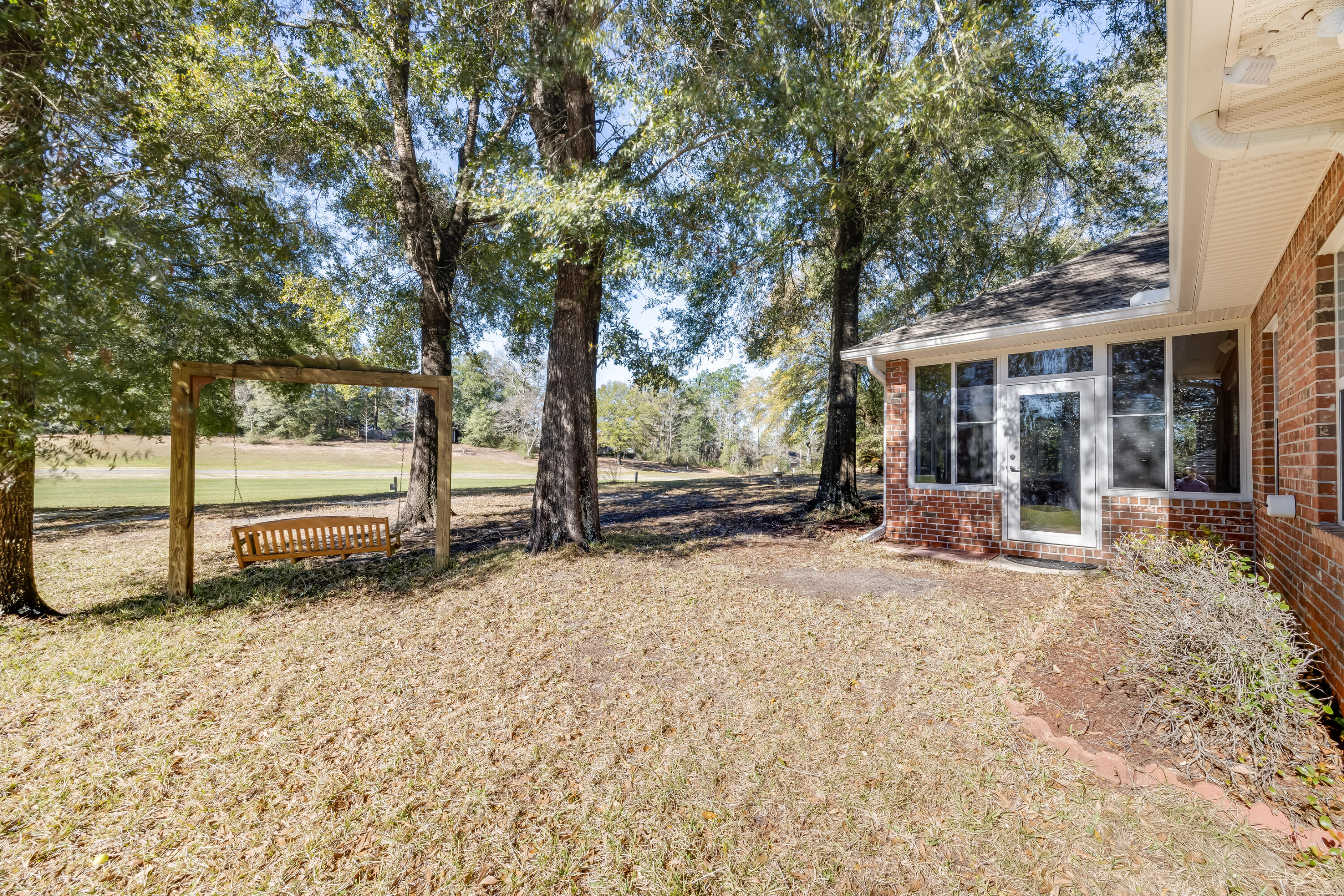 COUNTRY CLUB ESTATES 1 OF CRESTVIEW - Residential