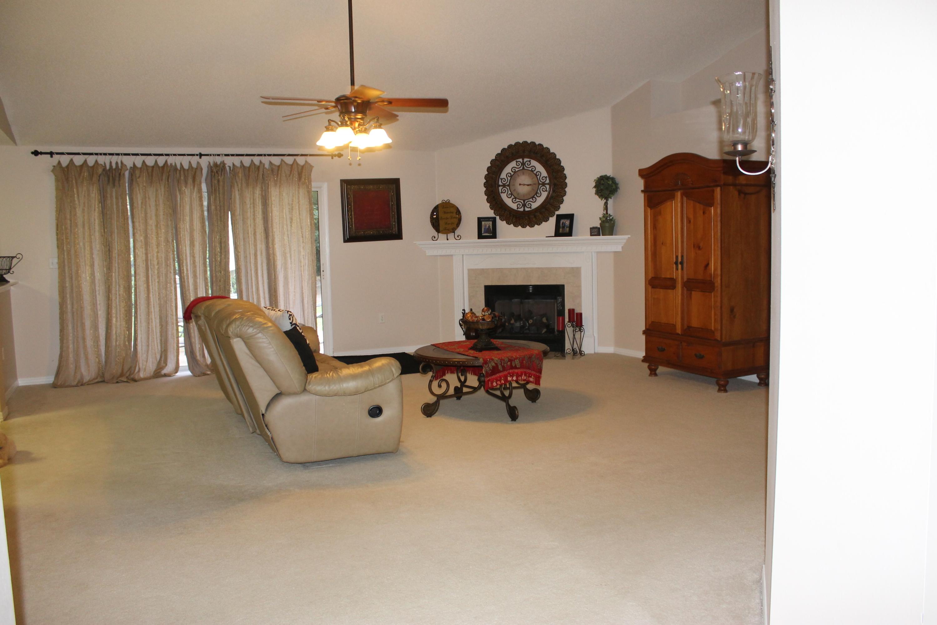 SILVER OAKS PH 1 - Residential