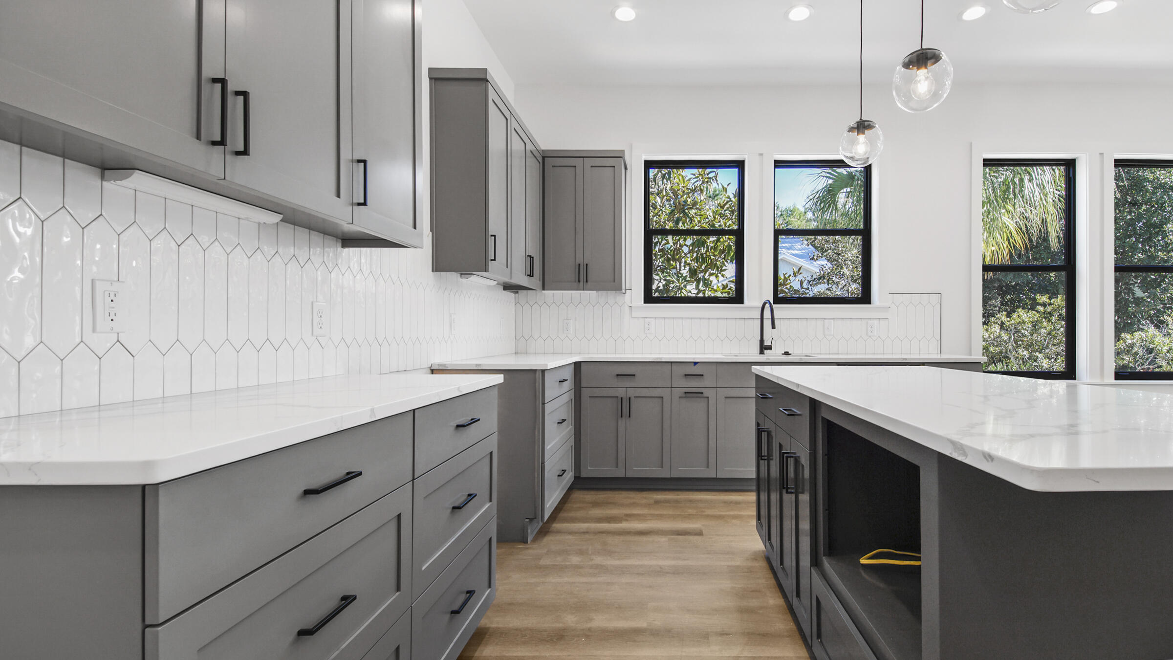 HIDDEN GROVE - Residential