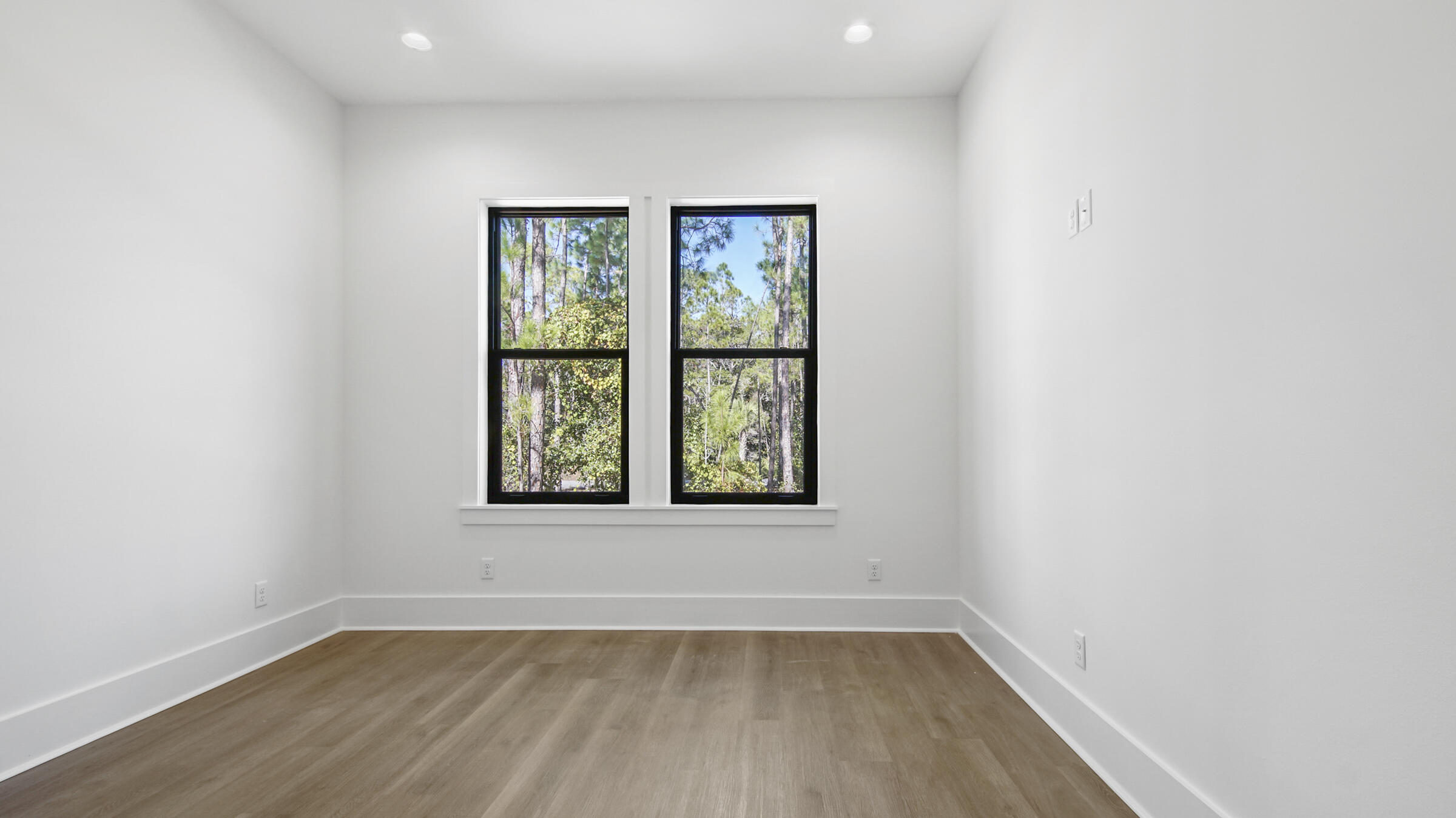 HIDDEN GROVE - Residential