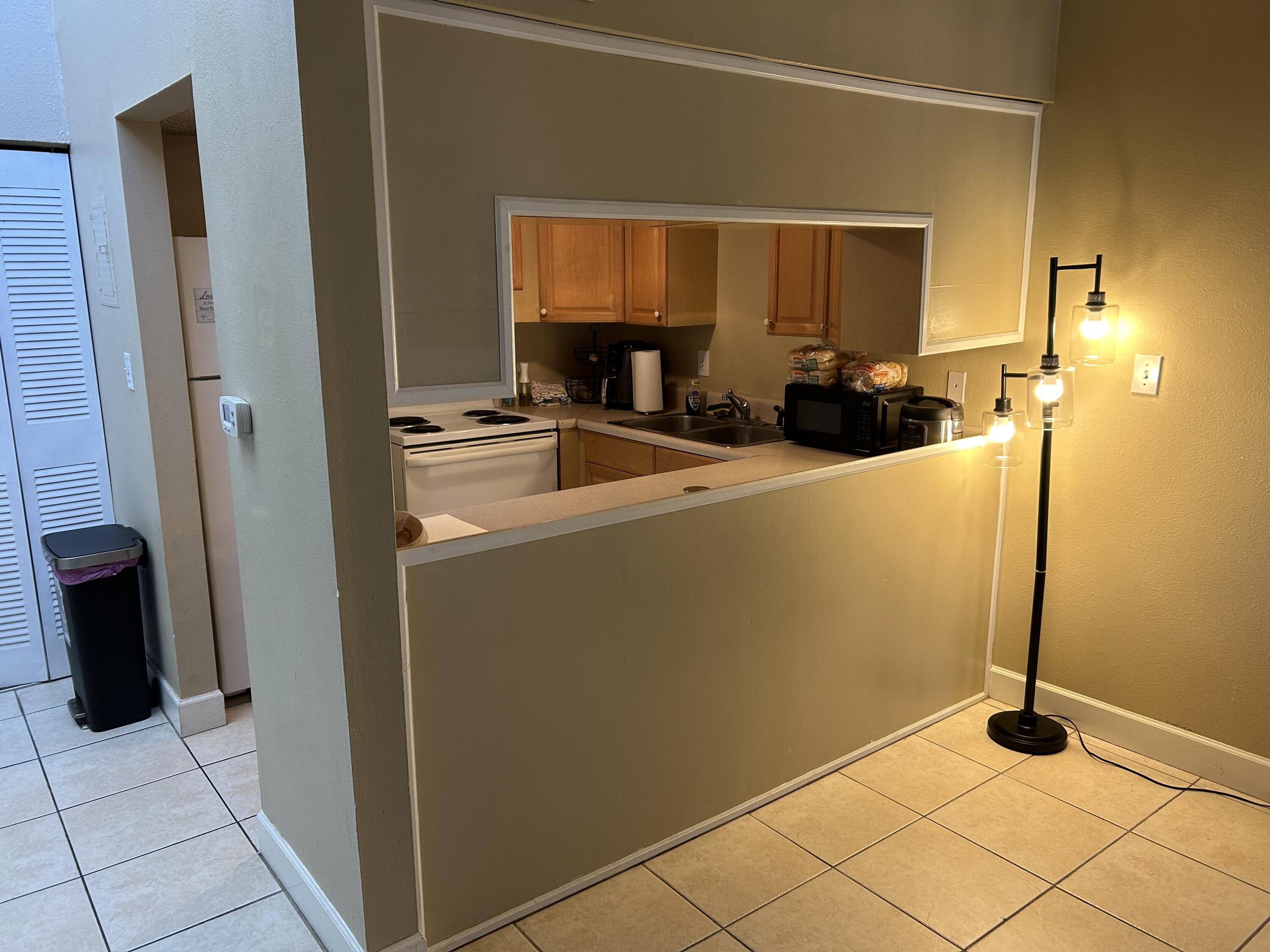 FINISTERRA CONDO - Residential