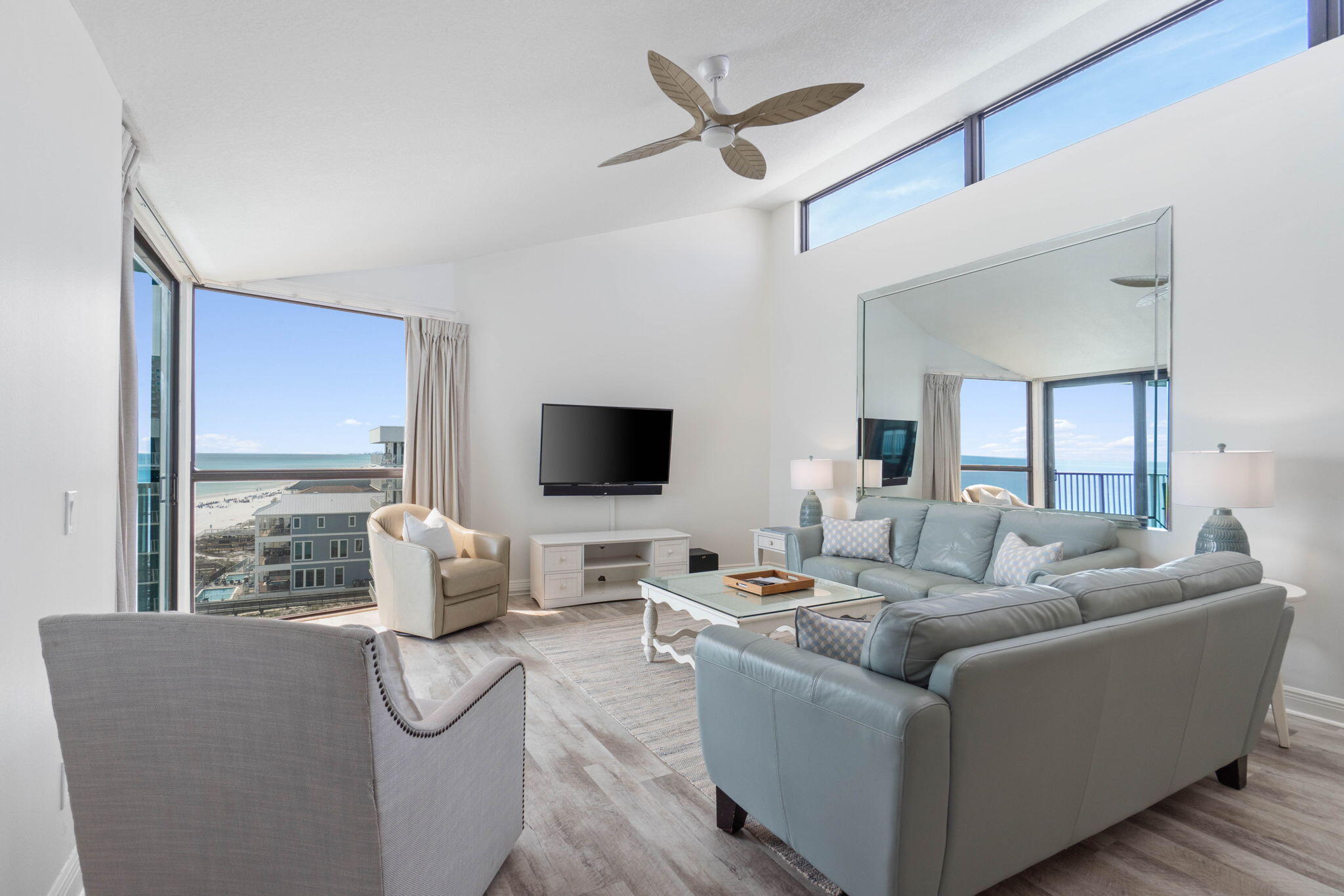MAINSAIL CONDO PH 1 - Residential