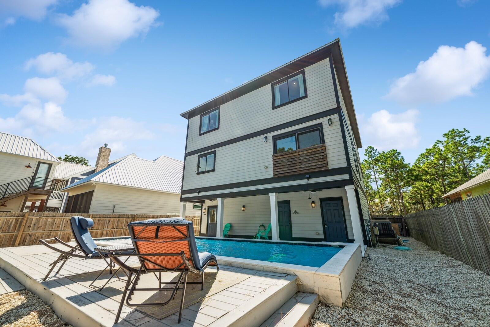 GULF SHORE MANOR - Residential