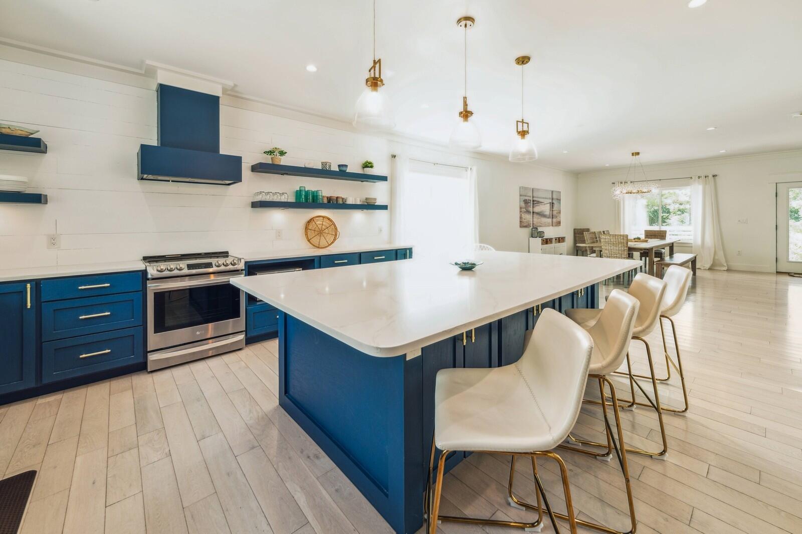 GULF SHORE MANOR - Residential