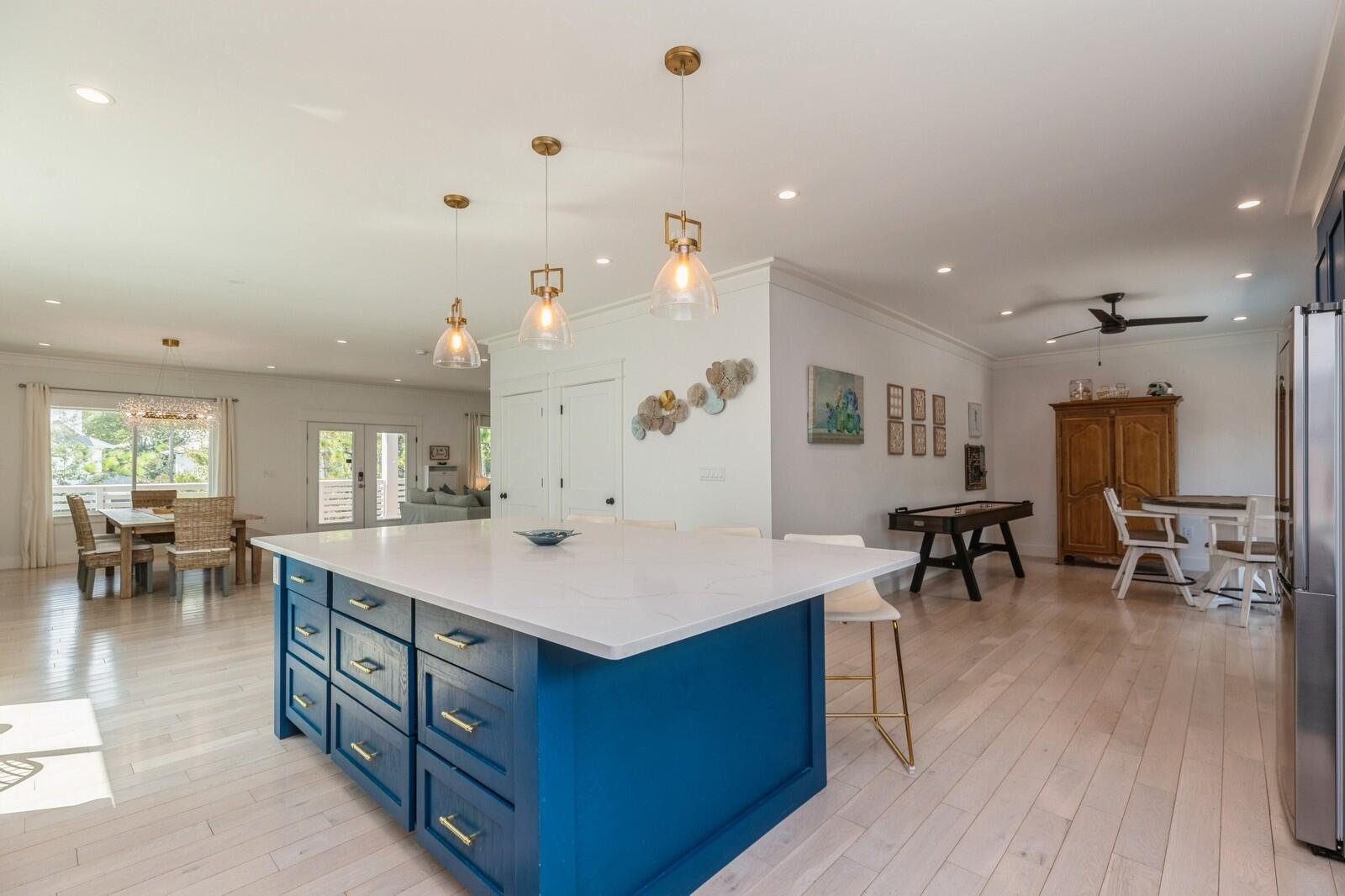 GULF SHORE MANOR - Residential