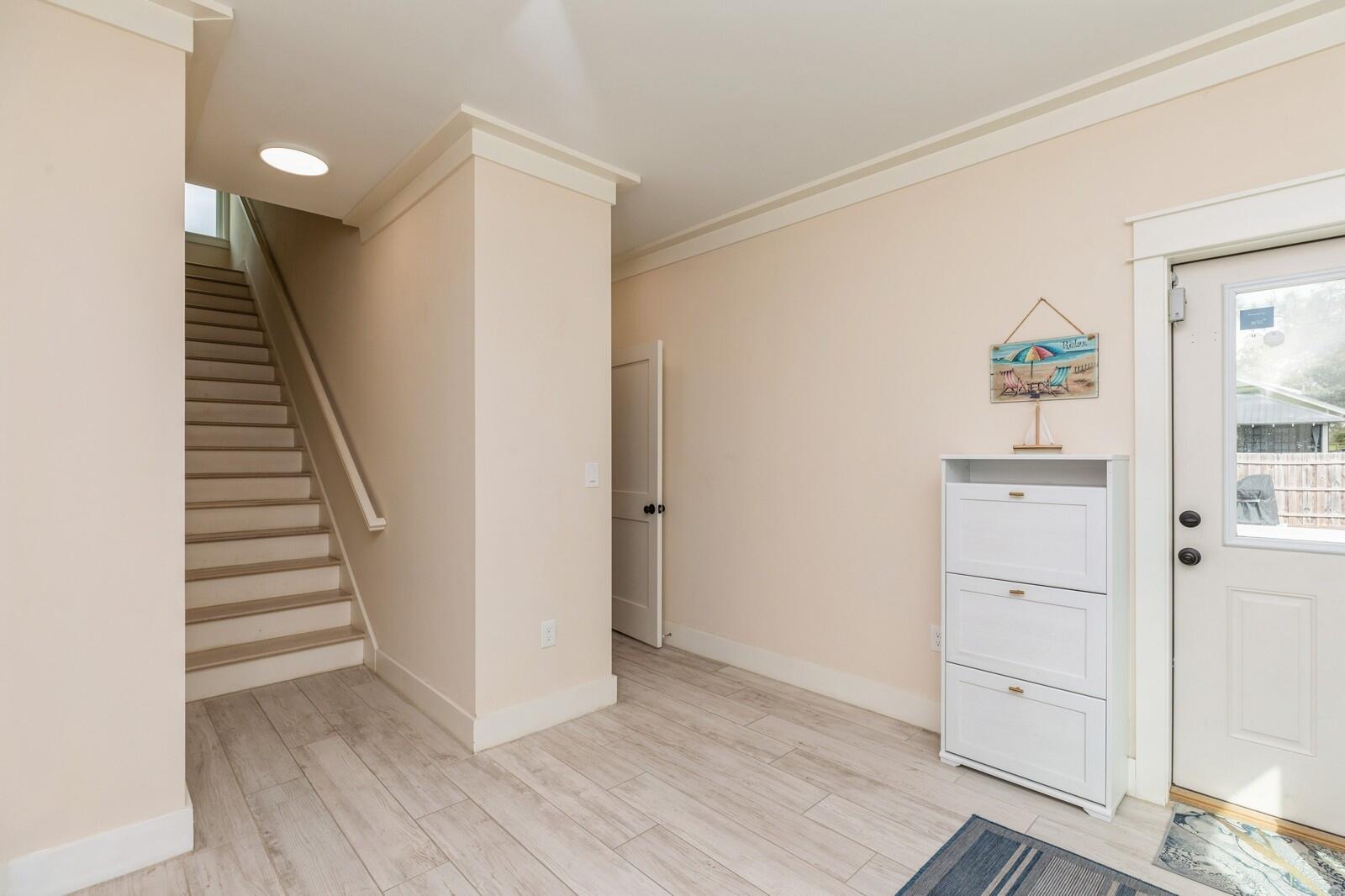 GULF SHORE MANOR - Residential