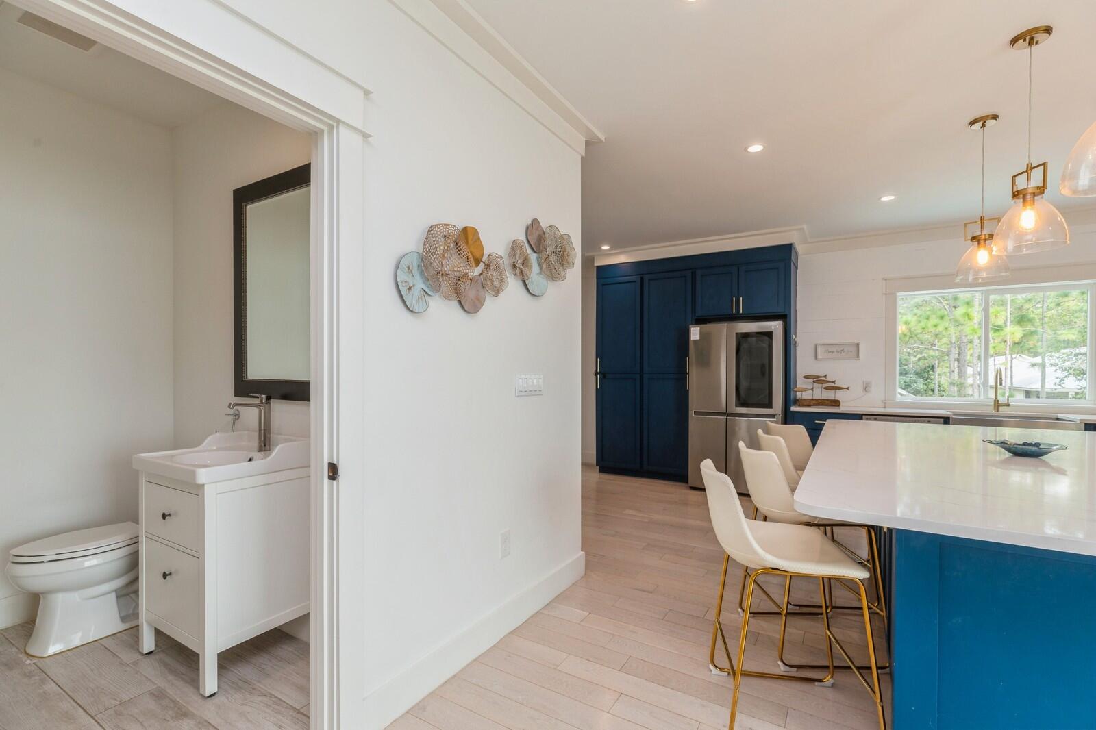 GULF SHORE MANOR - Residential