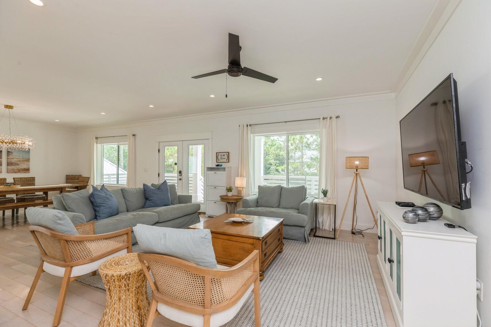GULF SHORE MANOR - Residential