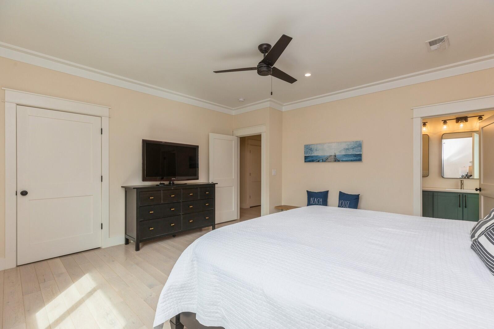 GULF SHORE MANOR - Residential