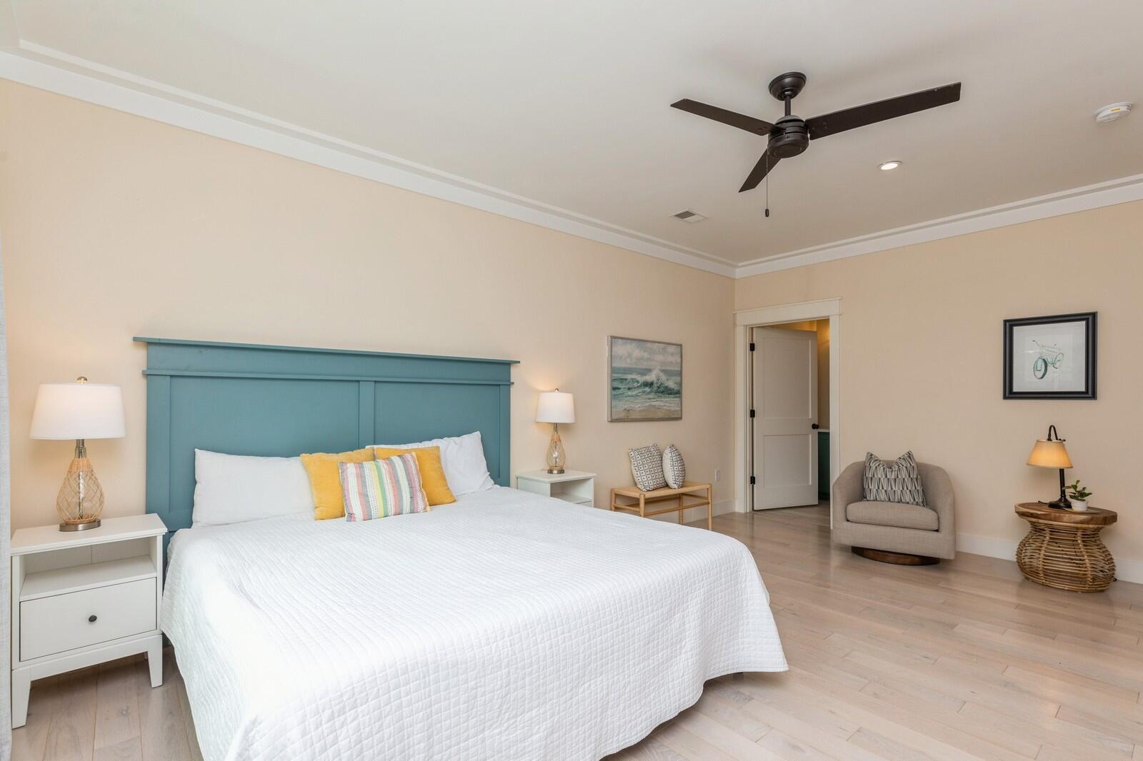 GULF SHORE MANOR - Residential