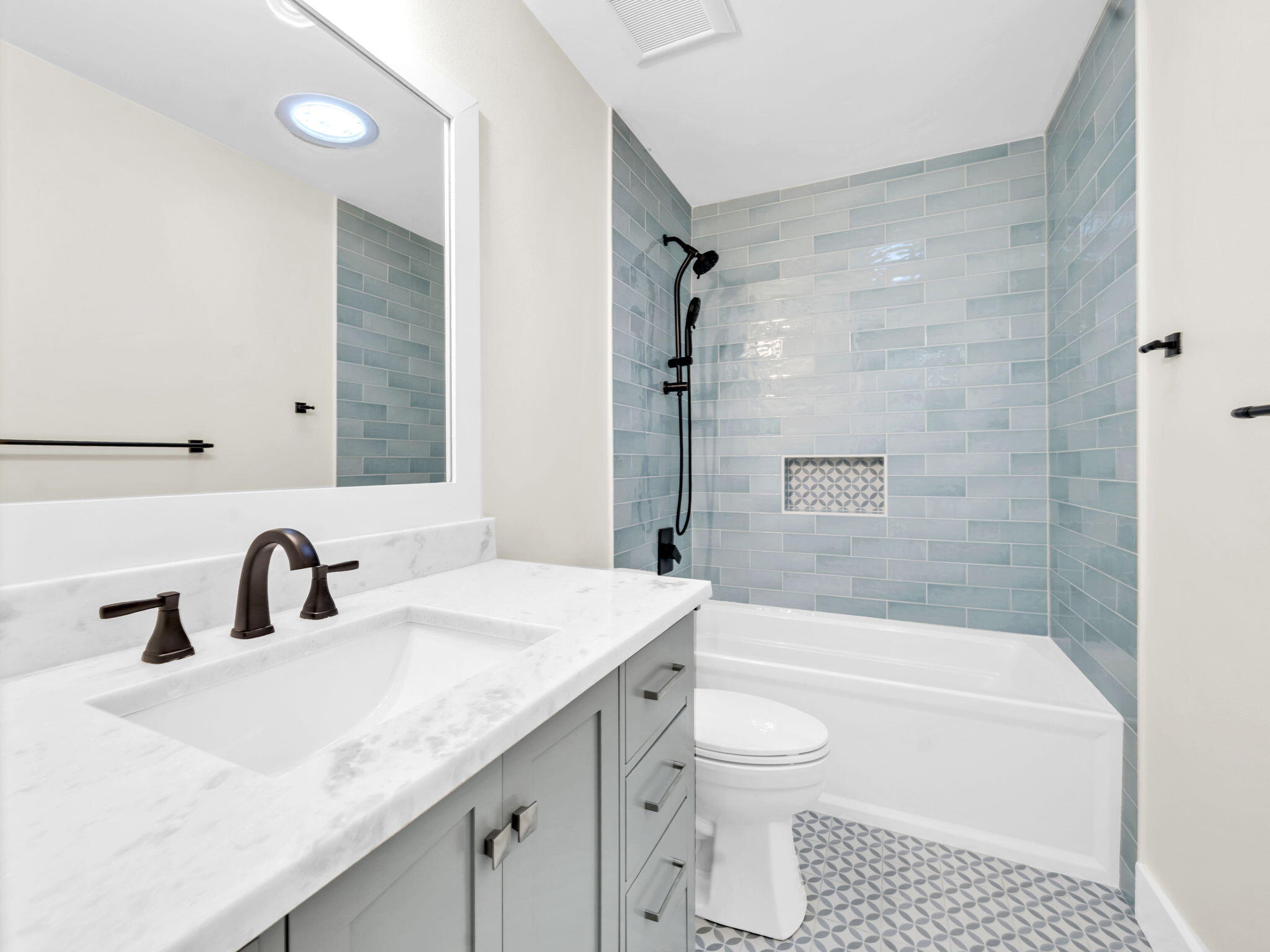 EASTWOOD 6TH ADDN LOT 12 BLK J - Residential