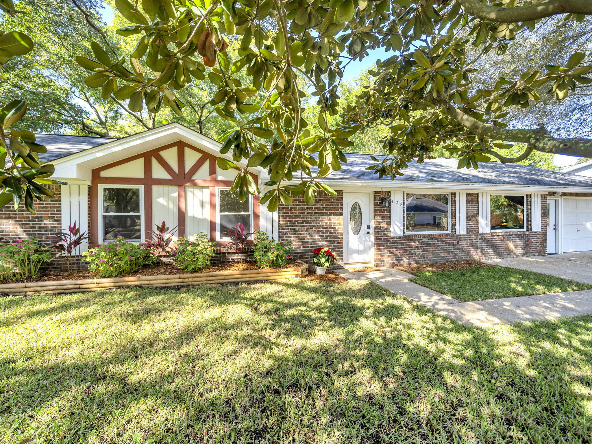 EASTWOOD 6TH ADDN LOT 12 BLK J - Residential