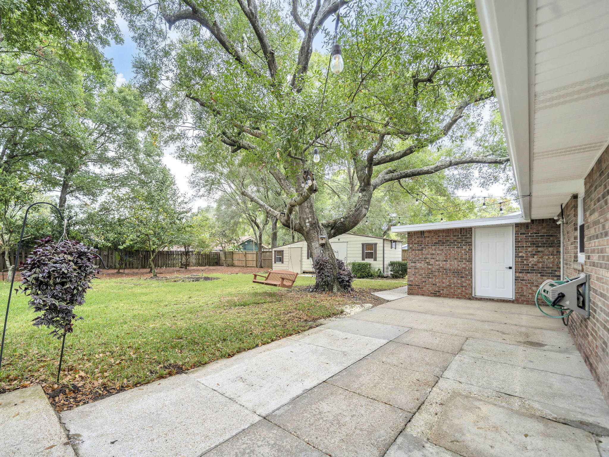 EASTWOOD 6TH ADDN LOT 12 BLK J - Residential