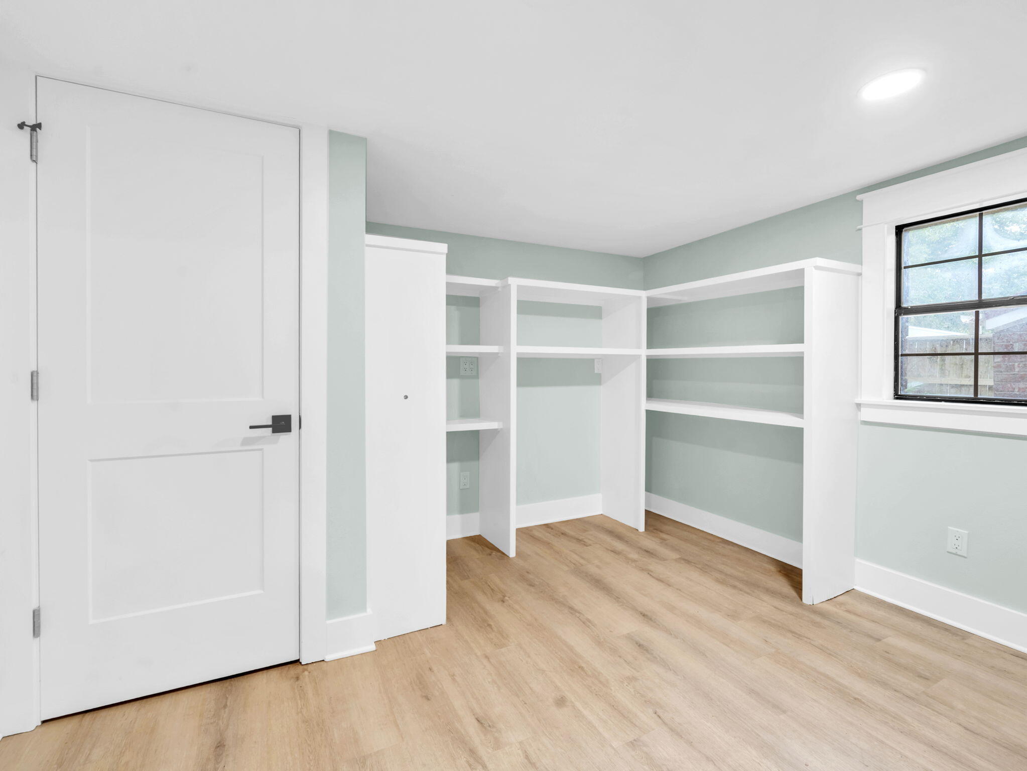 EASTWOOD 6TH ADDN LOT 12 BLK J - Residential