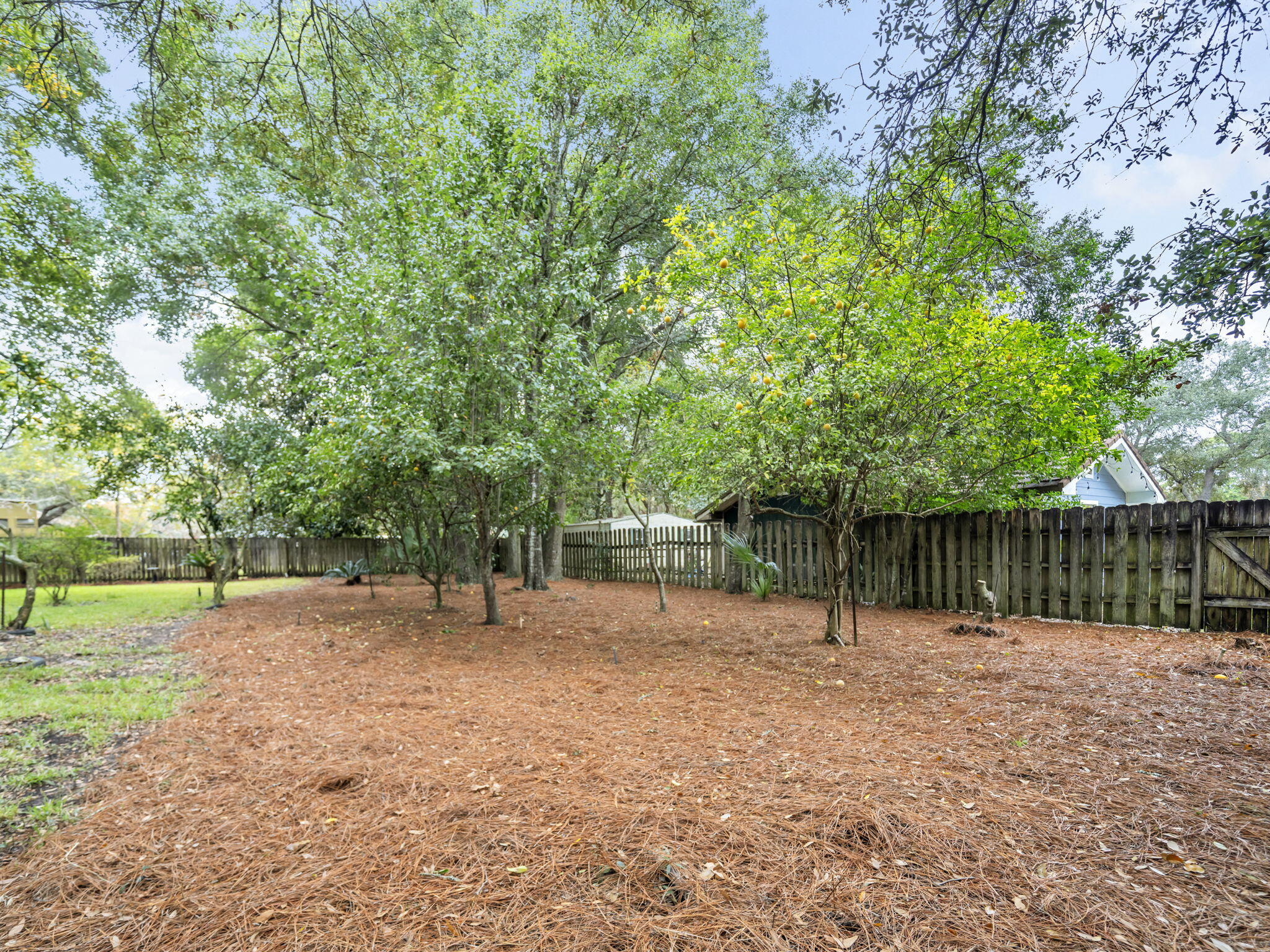 EASTWOOD 6TH ADDN LOT 12 BLK J - Residential