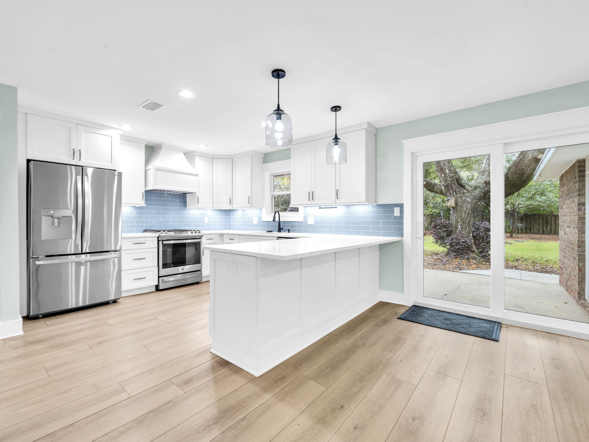 EASTWOOD 6TH ADDN LOT 12 BLK J - Residential