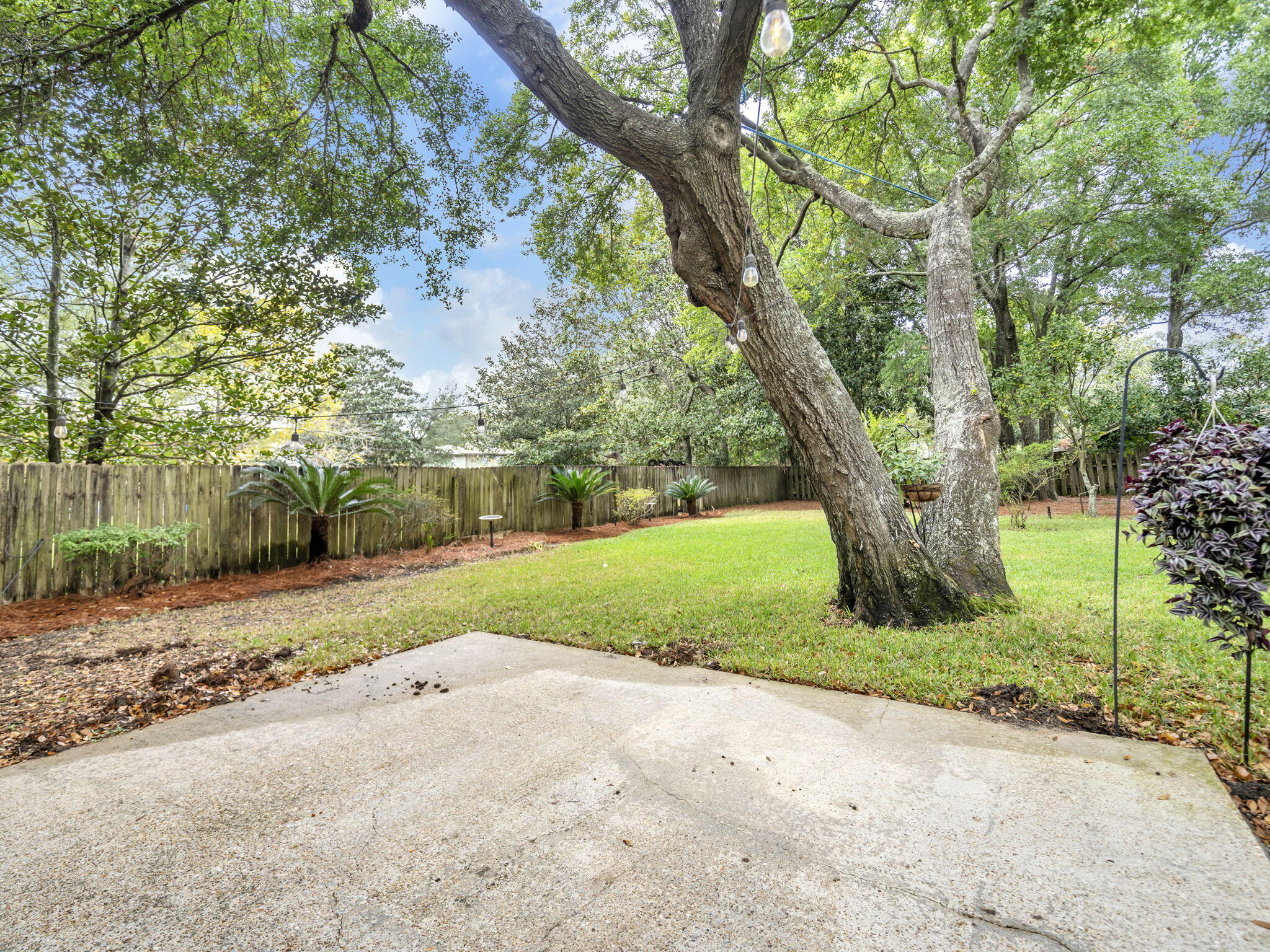 EASTWOOD 6TH ADDN LOT 12 BLK J - Residential