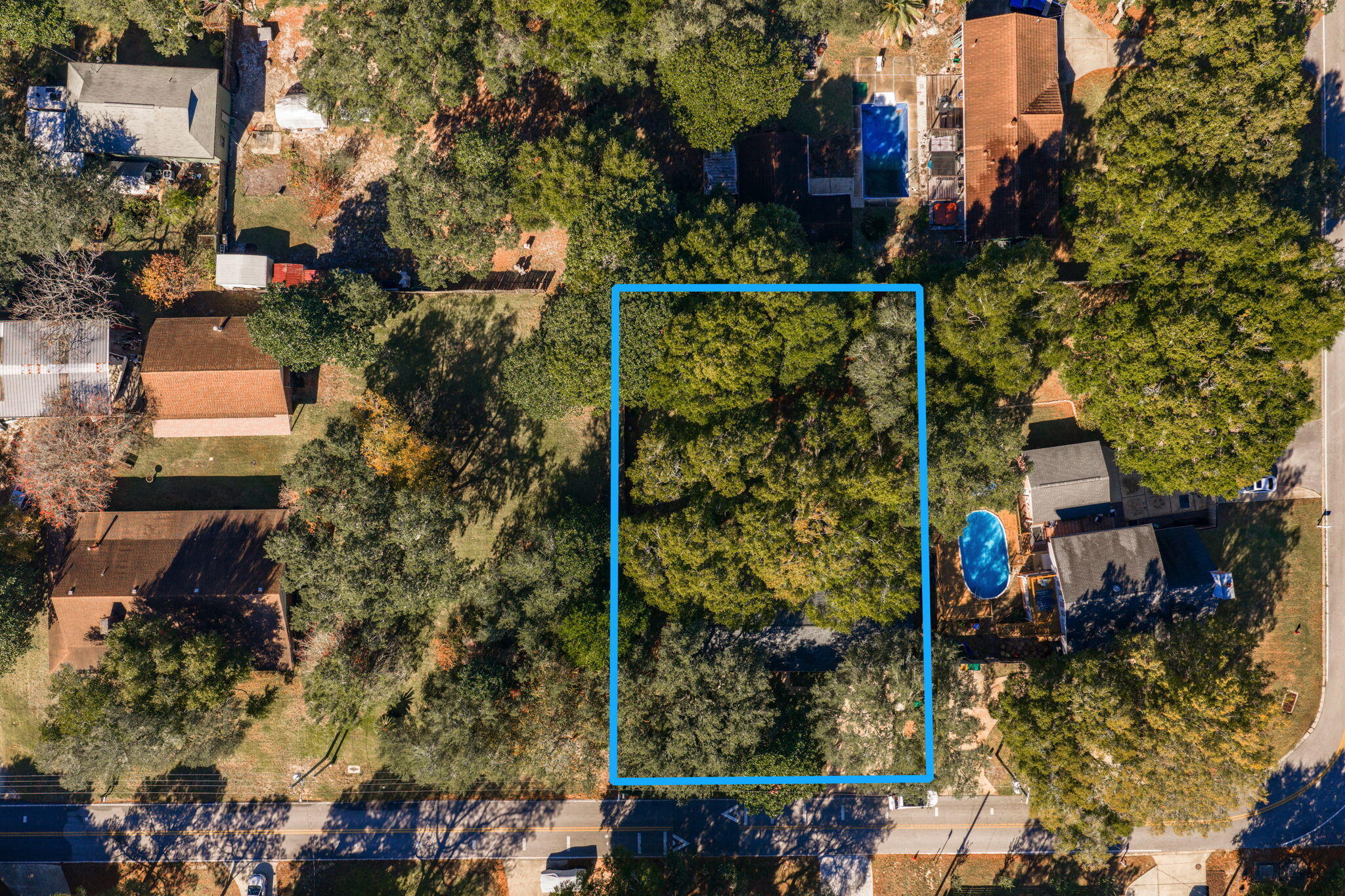 EASTWOOD 6TH ADDN LOT 12 BLK J - Residential