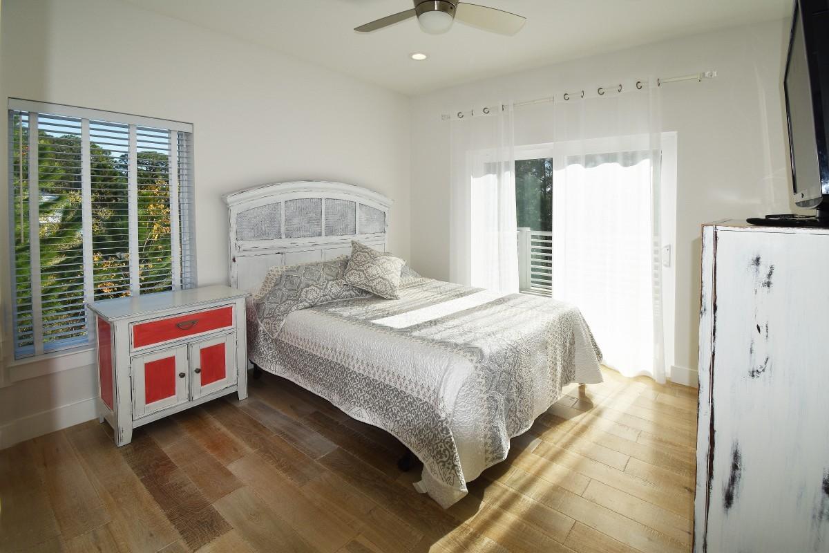 Riley's Bayview - Residential