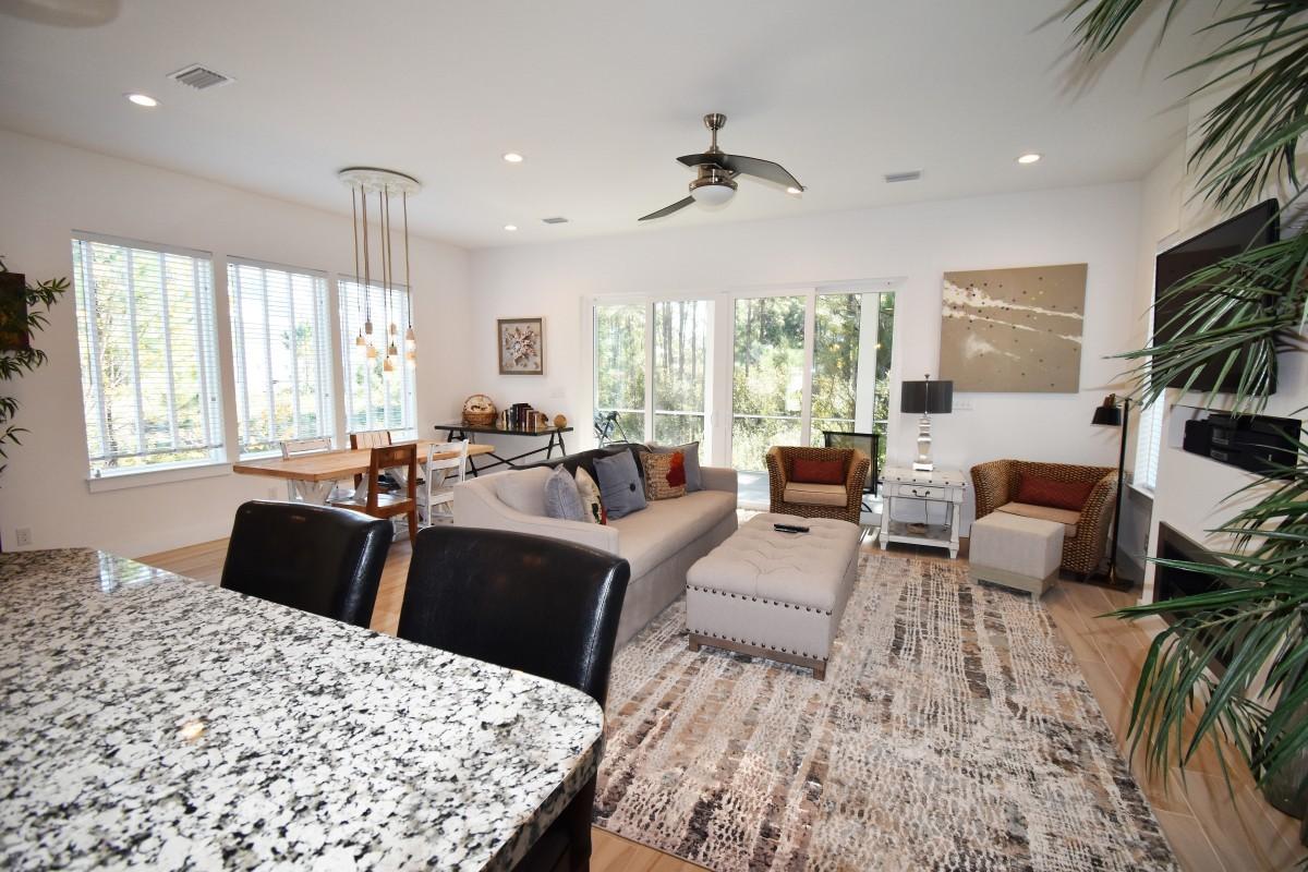 Riley's Bayview - Residential