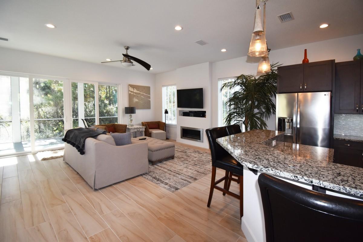 Riley's Bayview - Residential