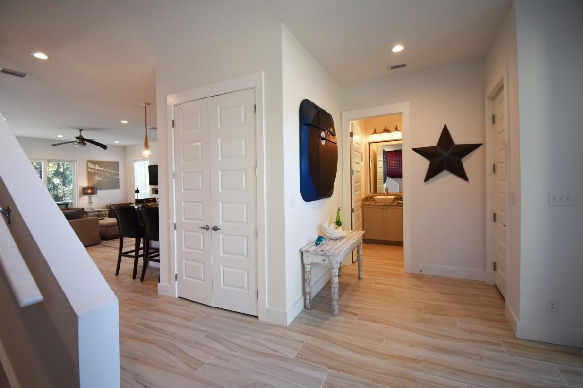 Riley's Bayview - Residential