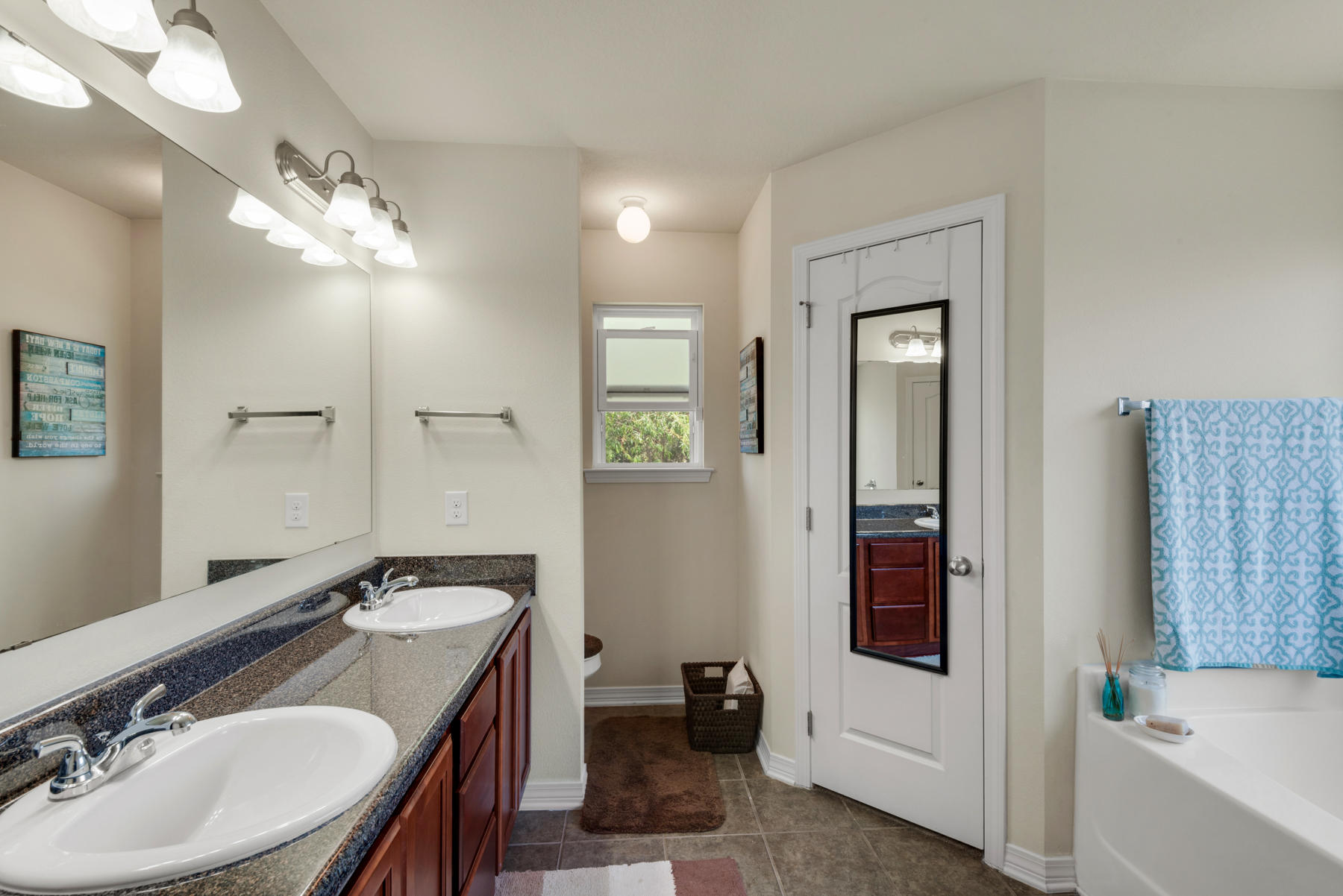 DUNCAN RIDGE - Residential