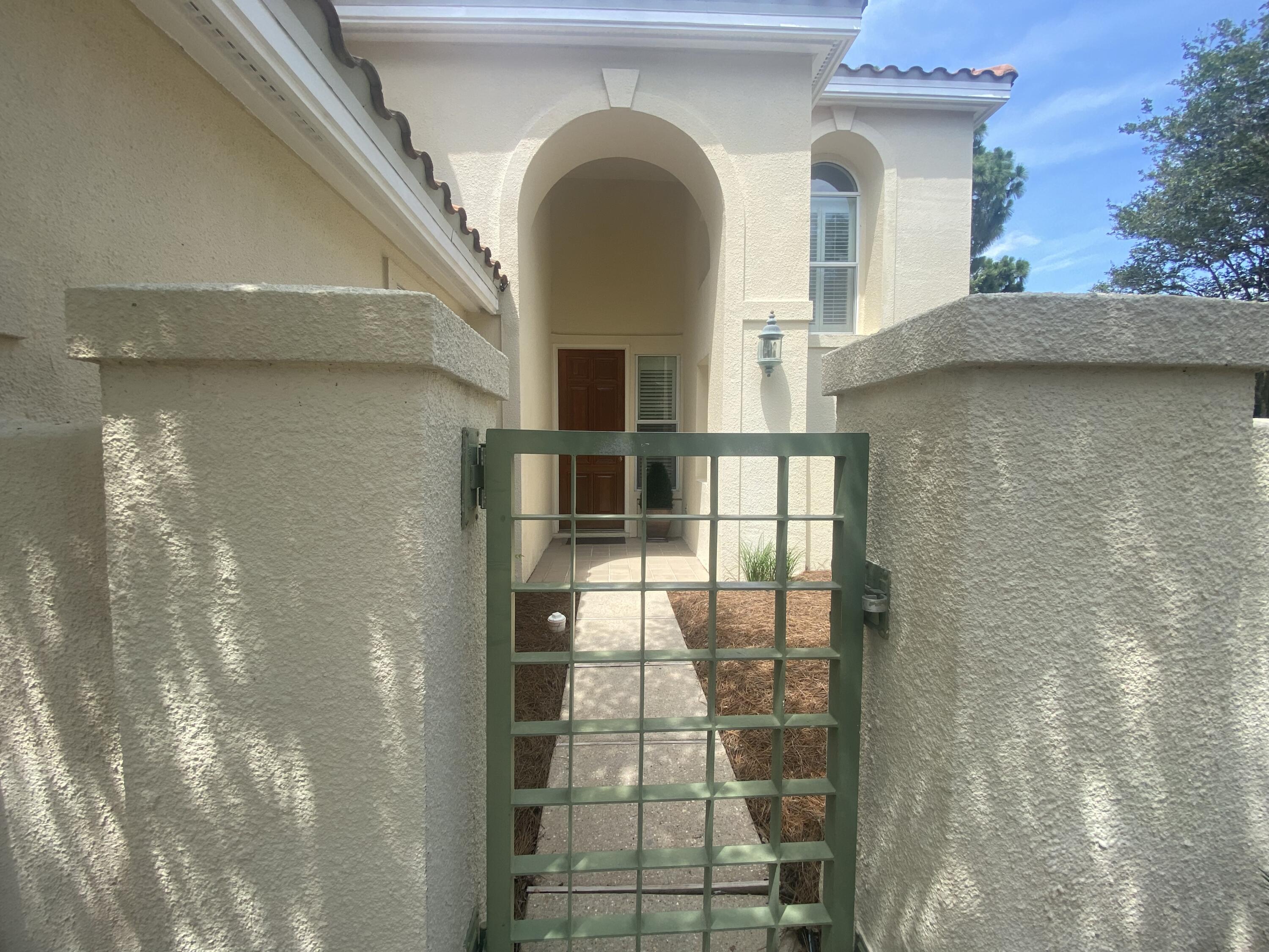 LEGEND CREEK AT SANDESTIN - Residential