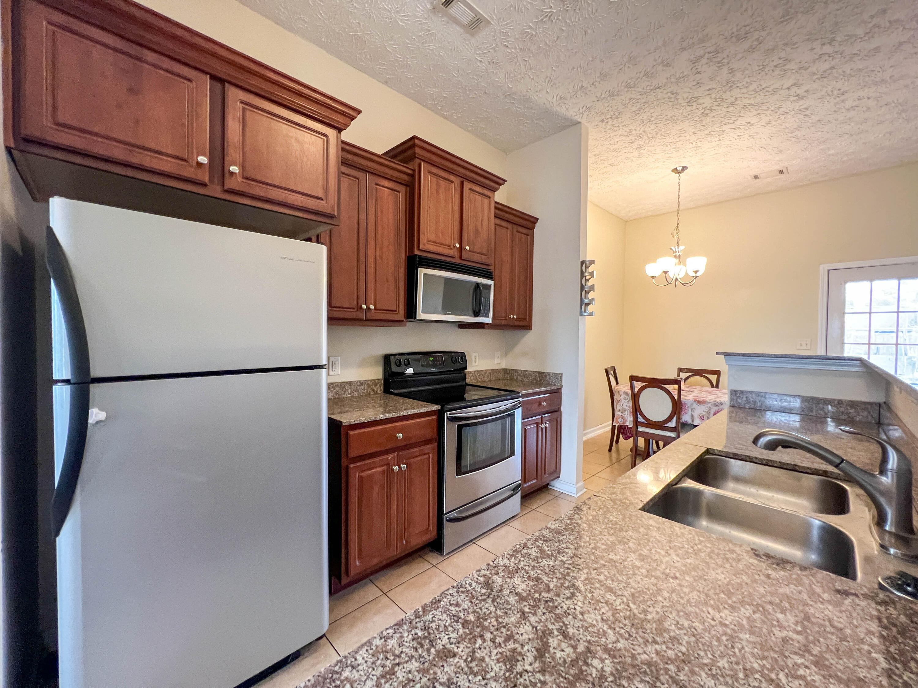 BRANDON OAKS 2ND ADD - Residential