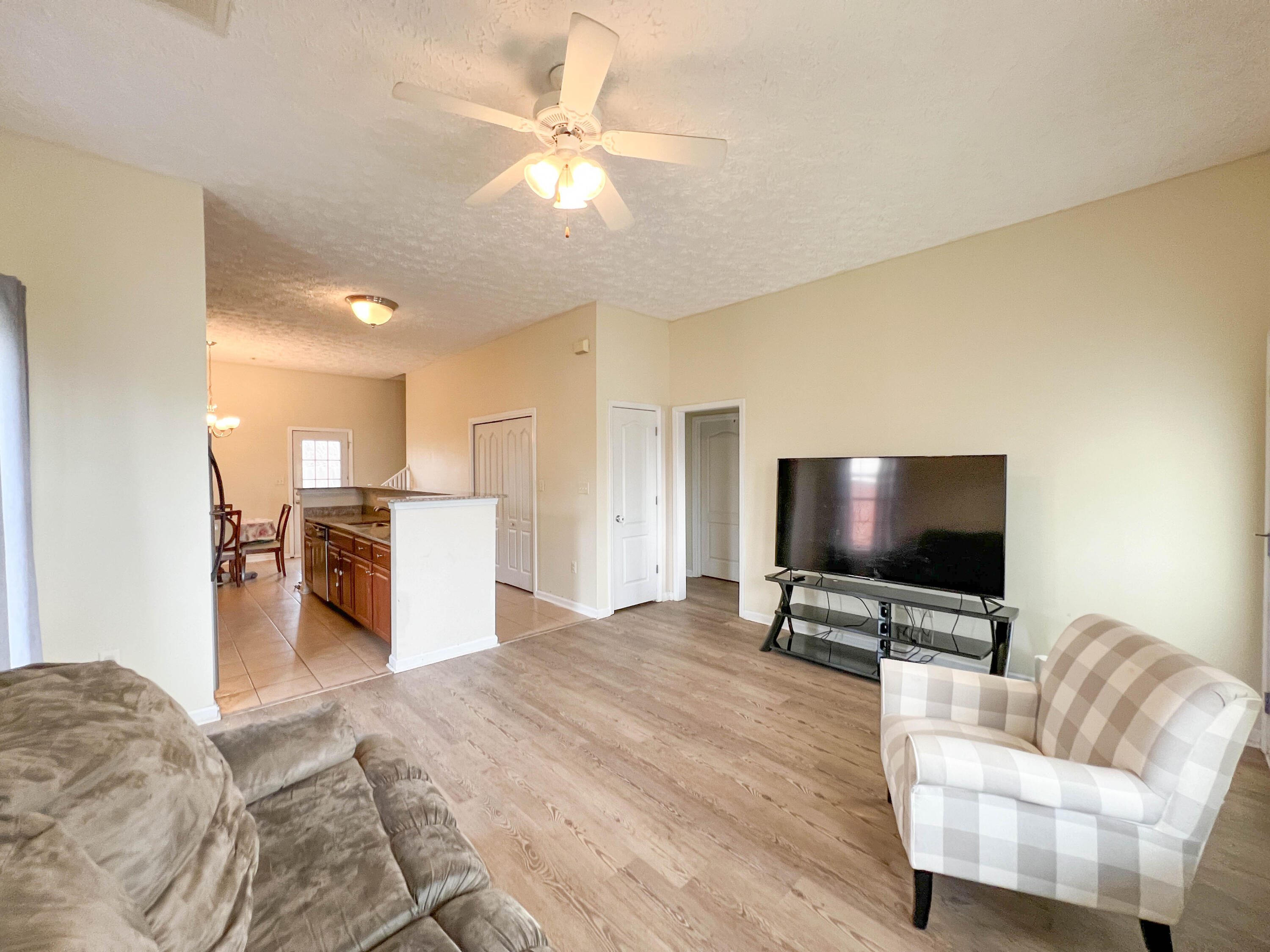 BRANDON OAKS 2ND ADD - Residential