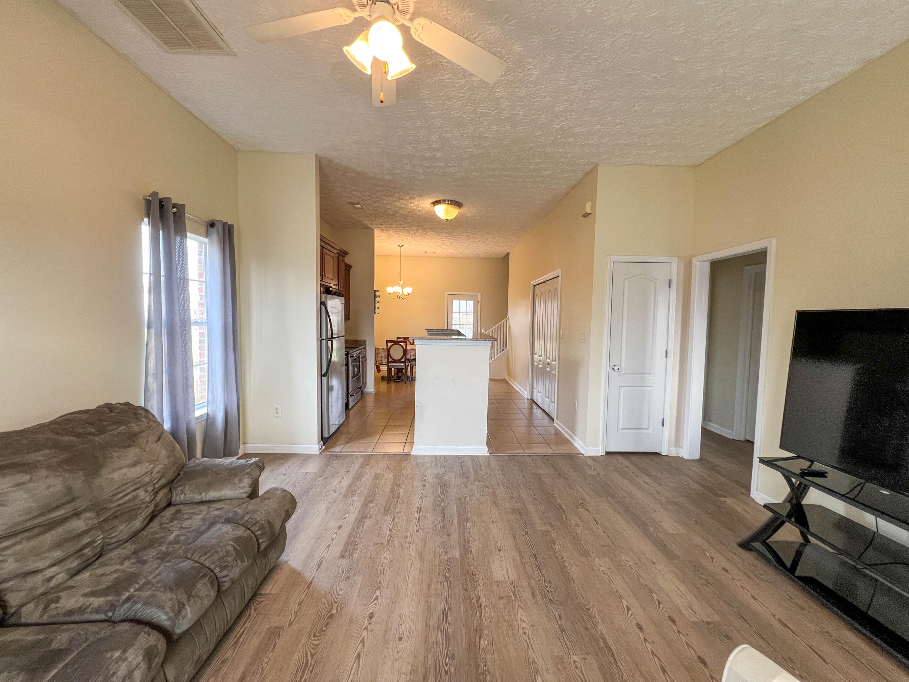 BRANDON OAKS 2ND ADD - Residential