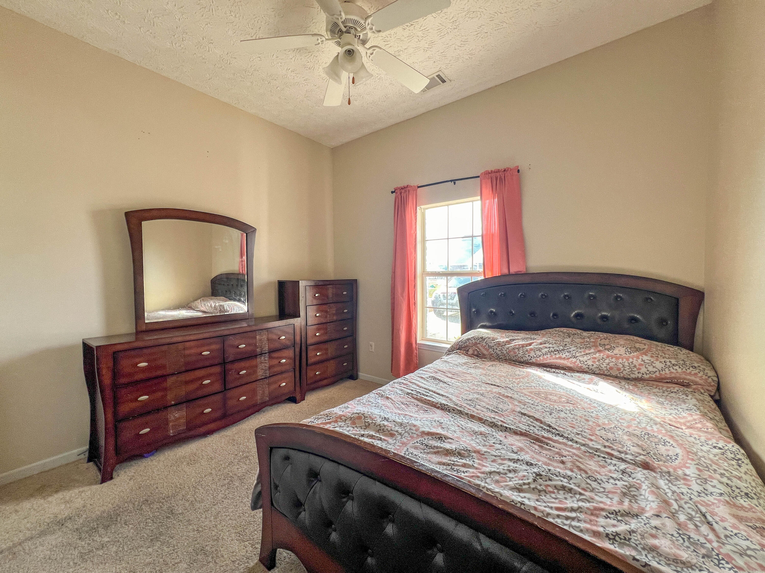 BRANDON OAKS 2ND ADD - Residential