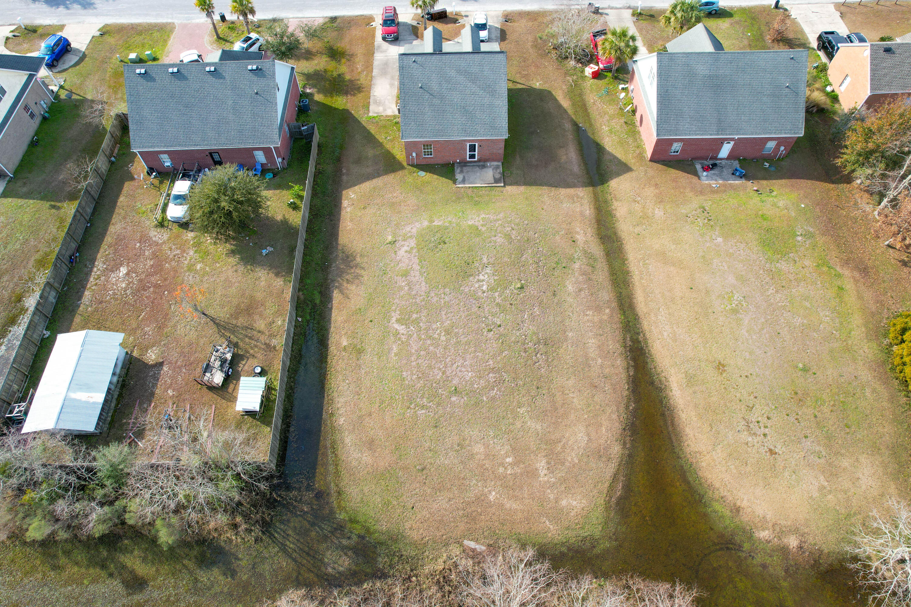 BRANDON OAKS 2ND ADD - Residential