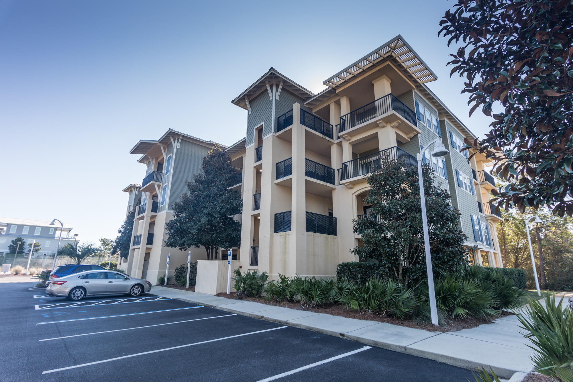 PRESERVE PLACE - Residential