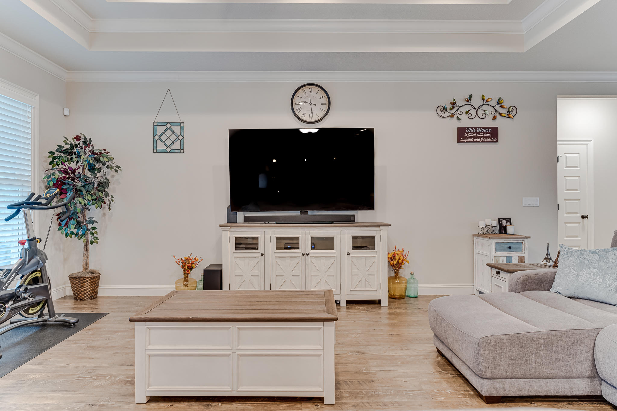 HOMEWOOD EST - Residential