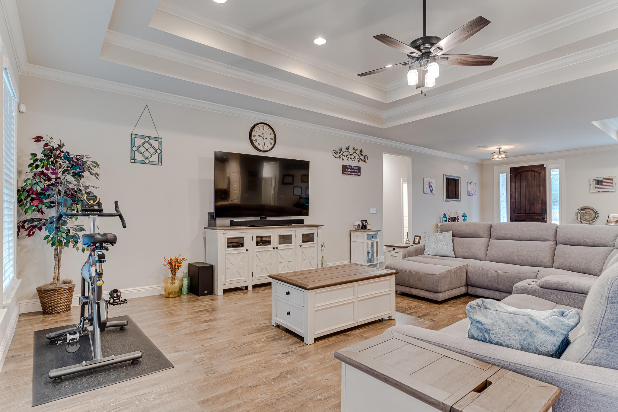 HOMEWOOD EST - Residential