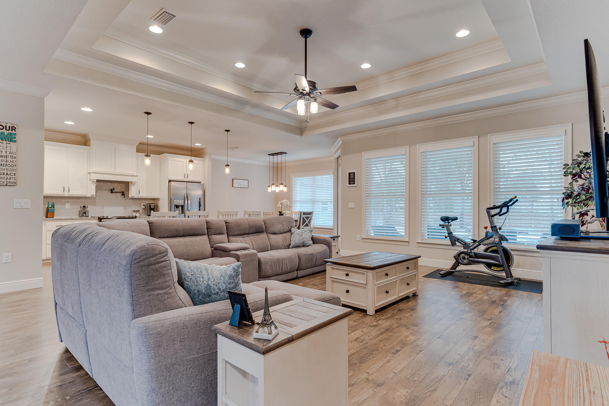 HOMEWOOD EST - Residential