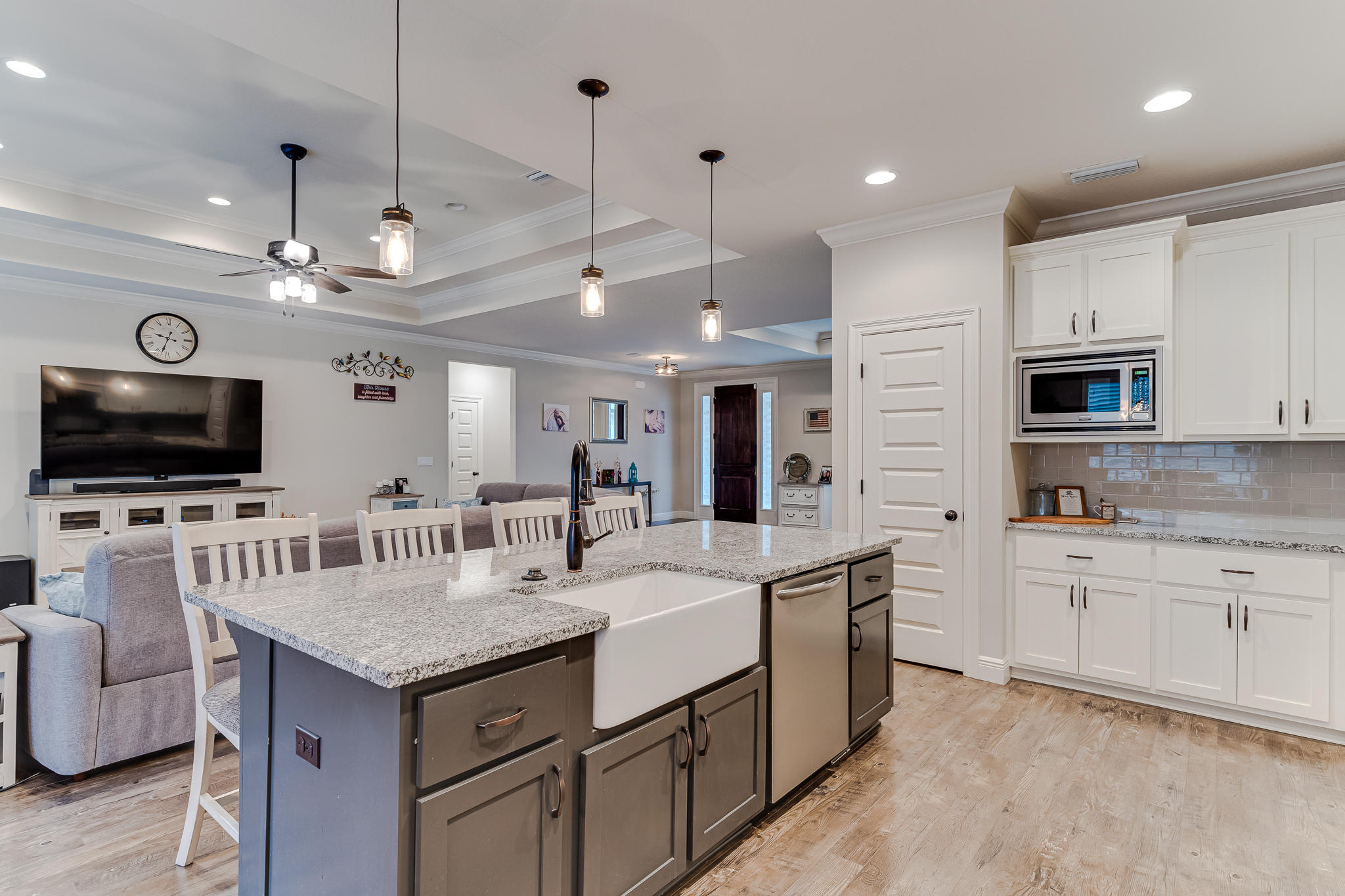 HOMEWOOD EST - Residential