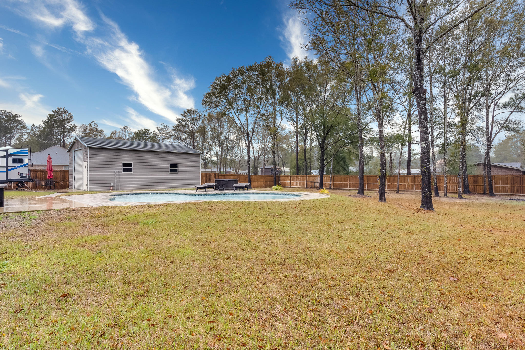 HOMEWOOD EST - Residential