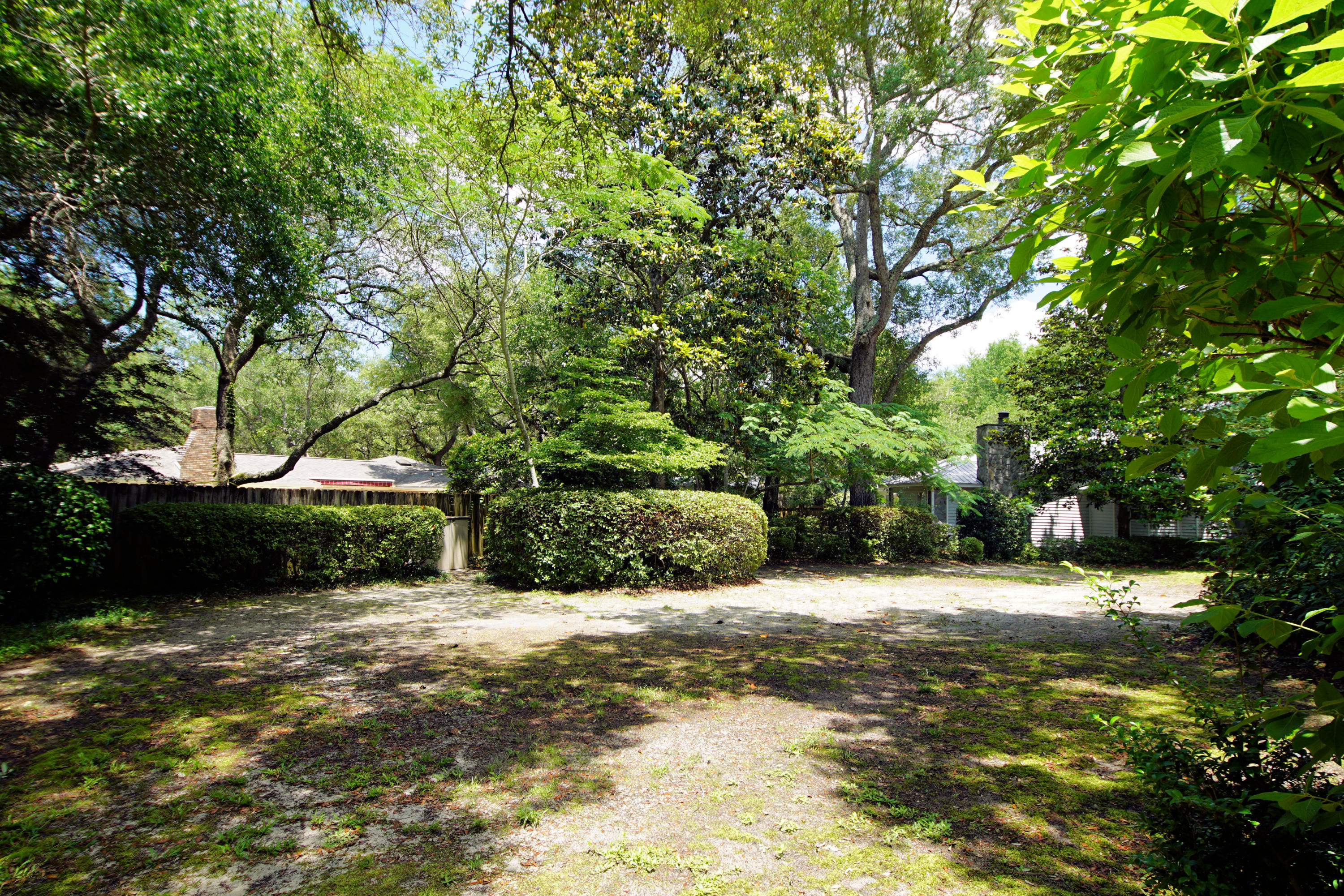 BAYOU POQUITO - Residential