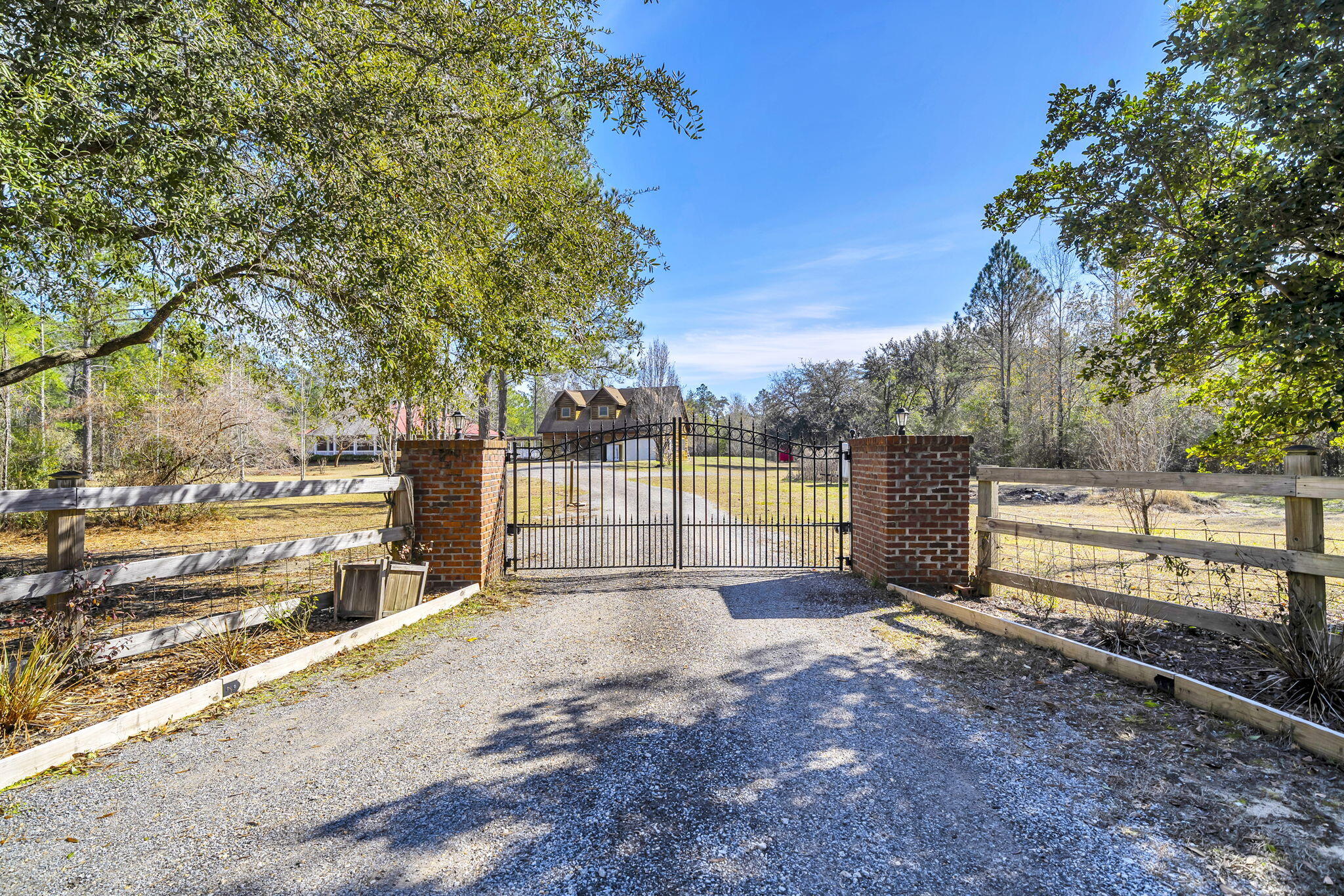 NO RECORDED PROJECT - Residential