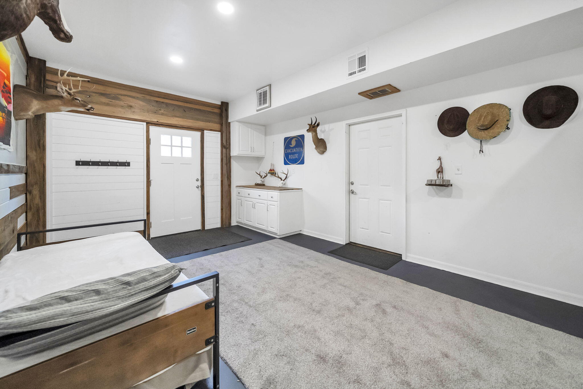 NO RECORDED PROJECT - Residential