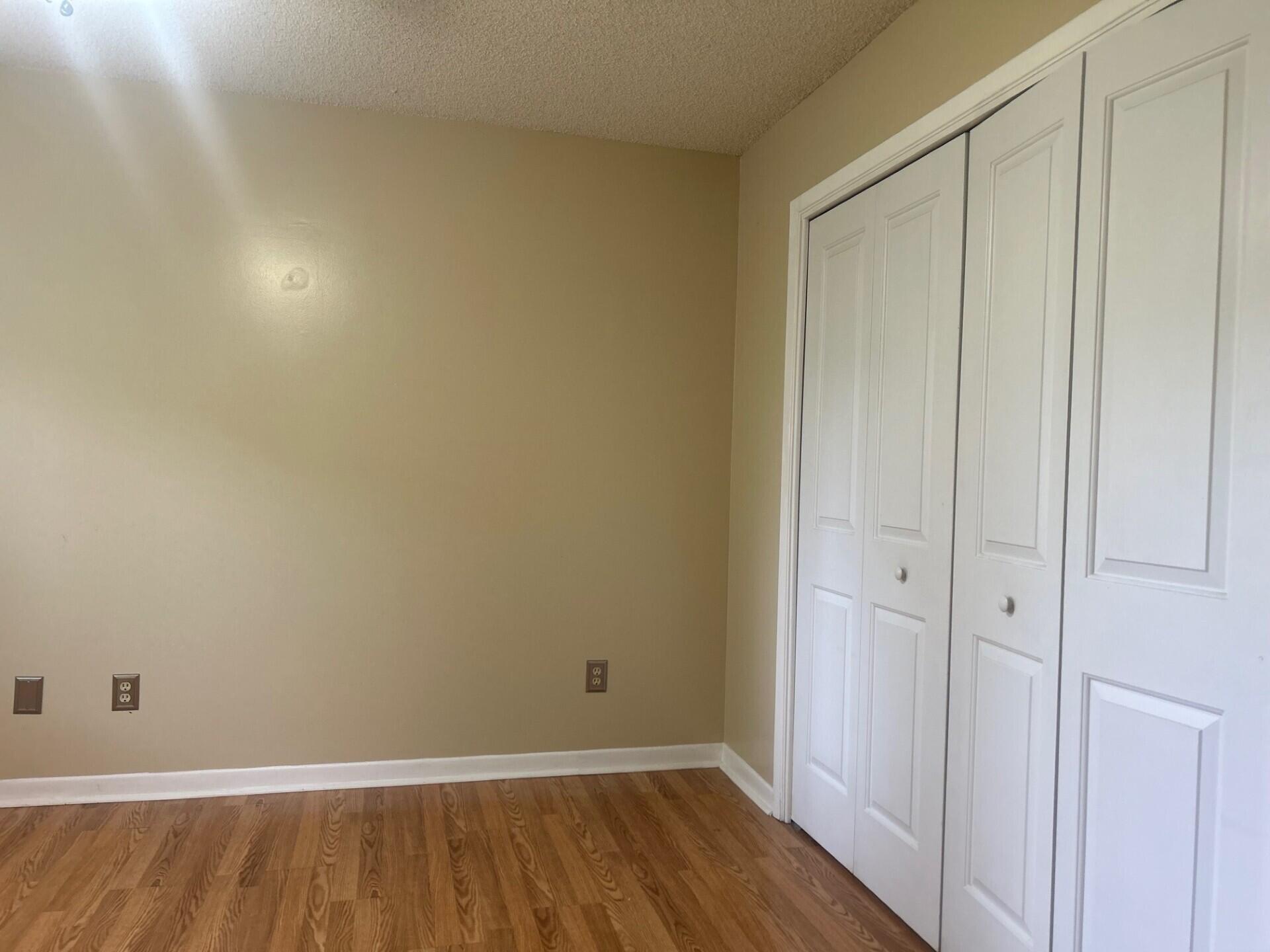 GARDEN OAKS CONDO - Residential Lease