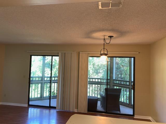 GARDEN OAKS CONDO - Residential Lease