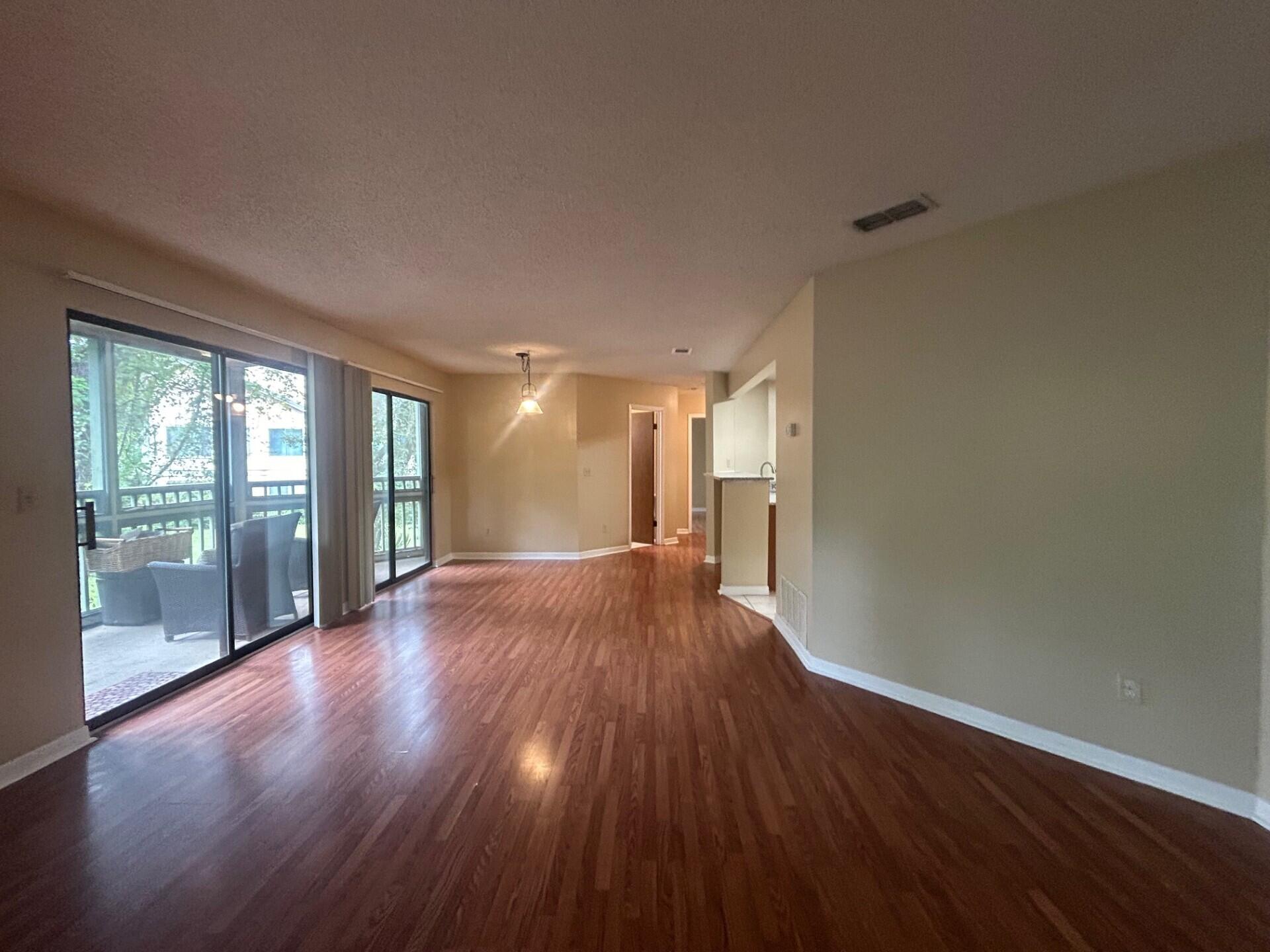GARDEN OAKS CONDO - Residential Lease